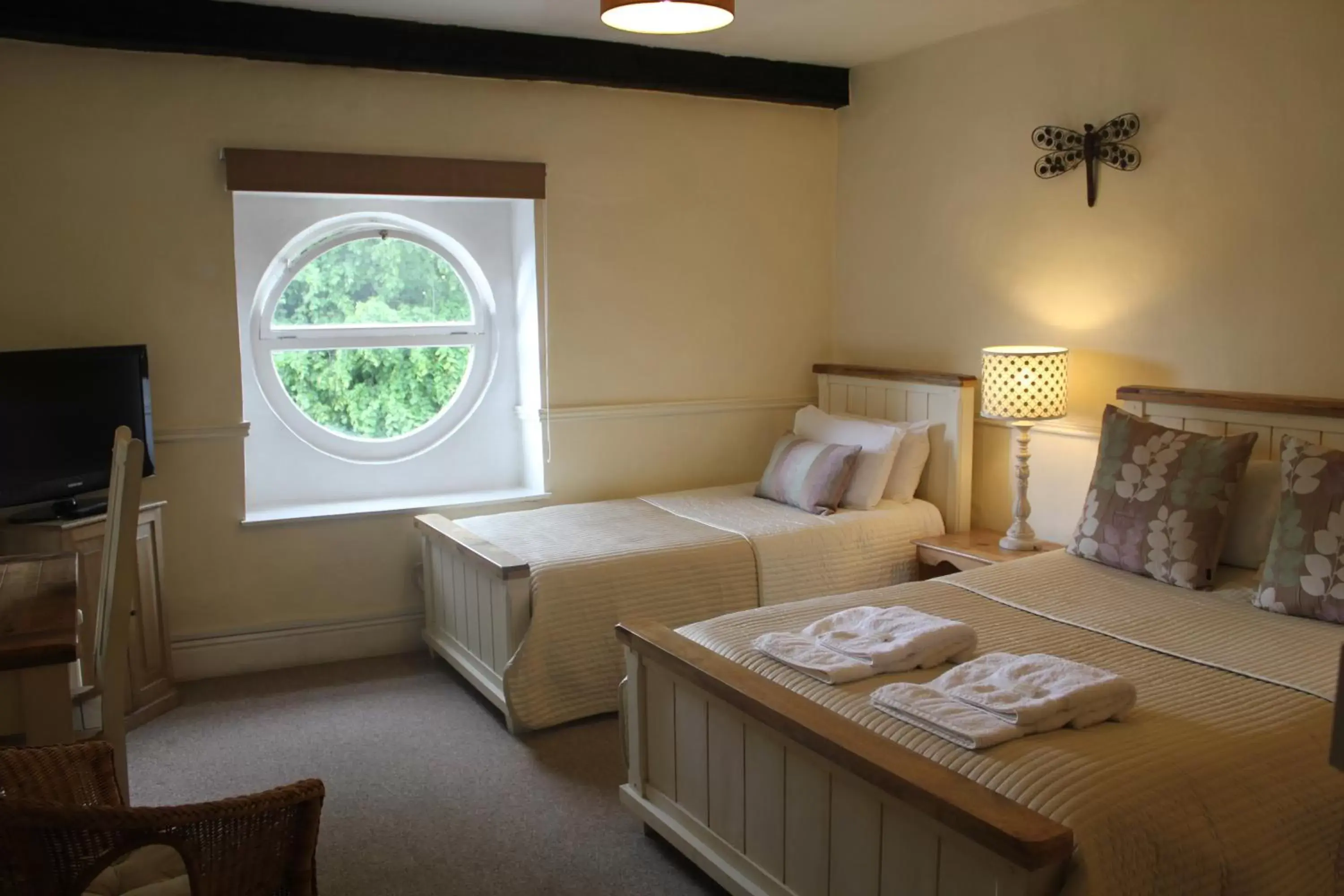 Photo of the whole room, Bed in The Coach House