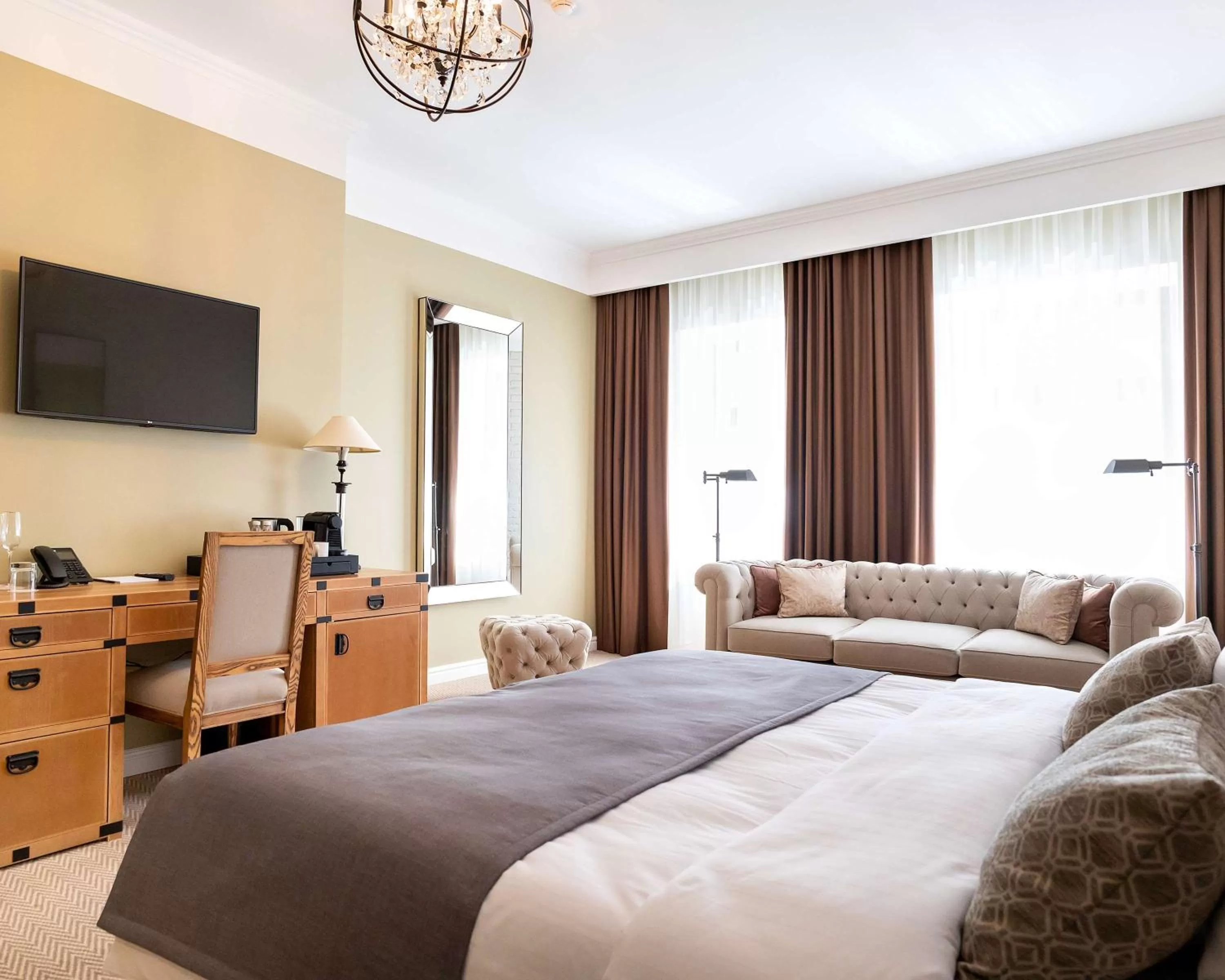 Bedroom, Bed in Best Western Plus Market Square Lviv