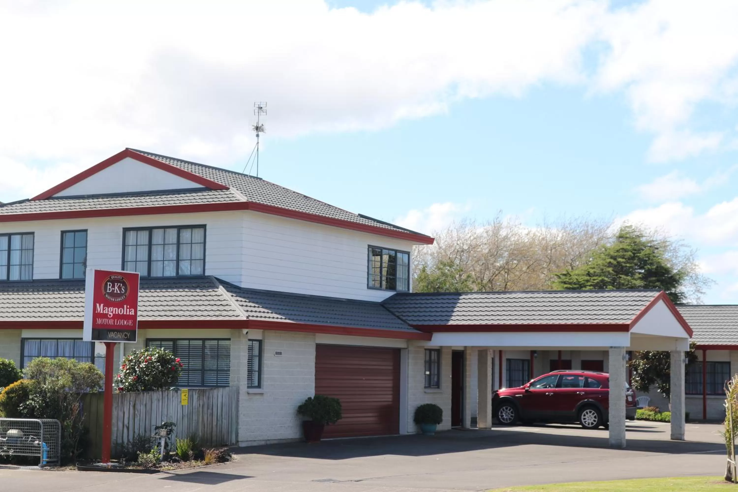 BK's Magnolia Motor Lodge