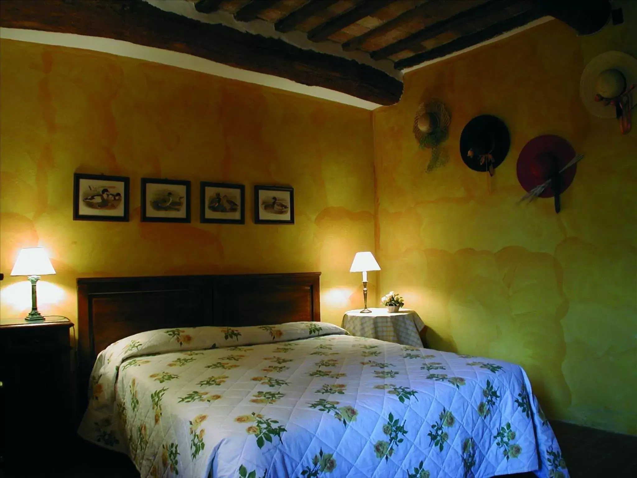 Other, Bed in Villa Piccola Siena