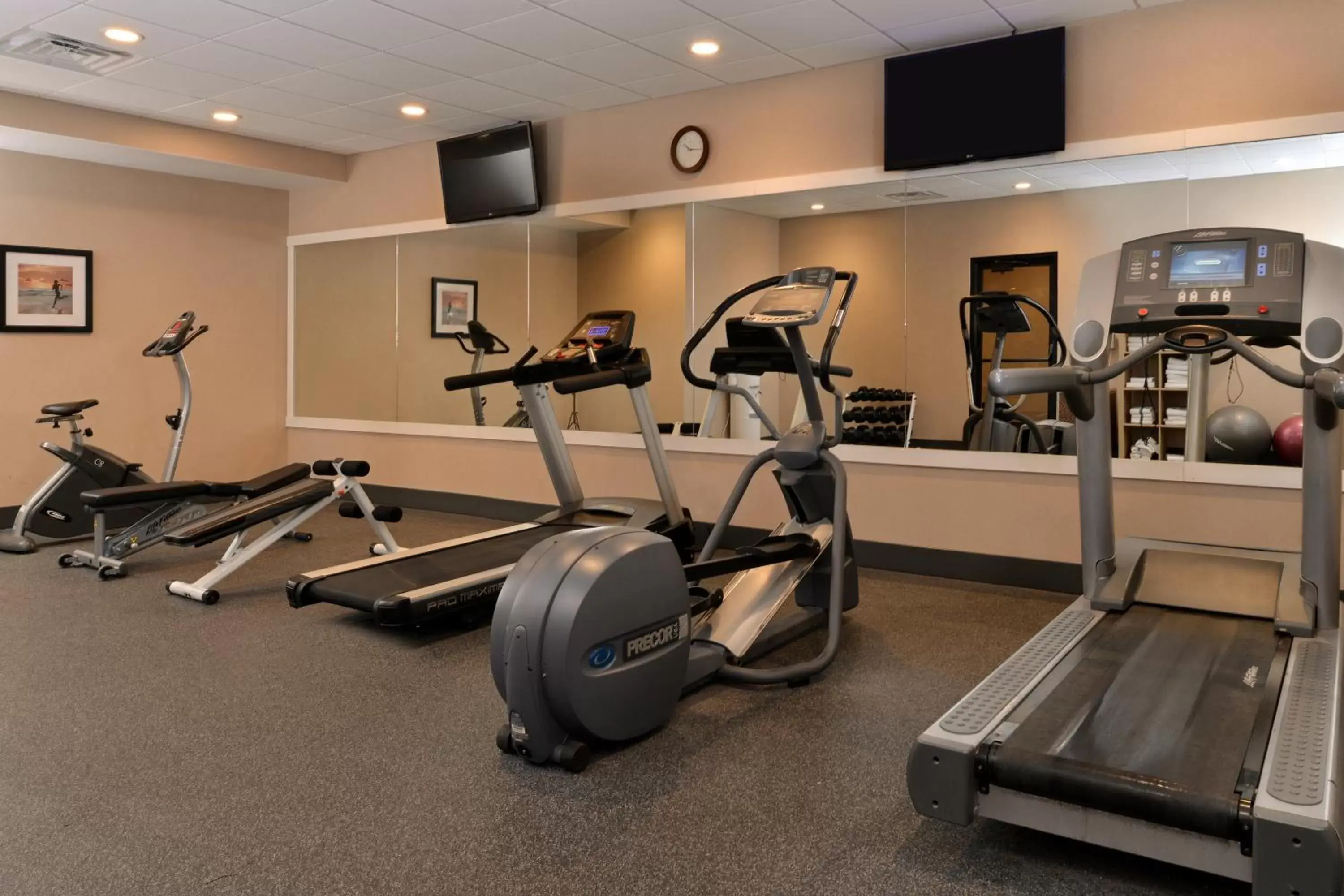Fitness centre/facilities, Fitness Center/Facilities in Holiday Inn New London, an IHG Hotel