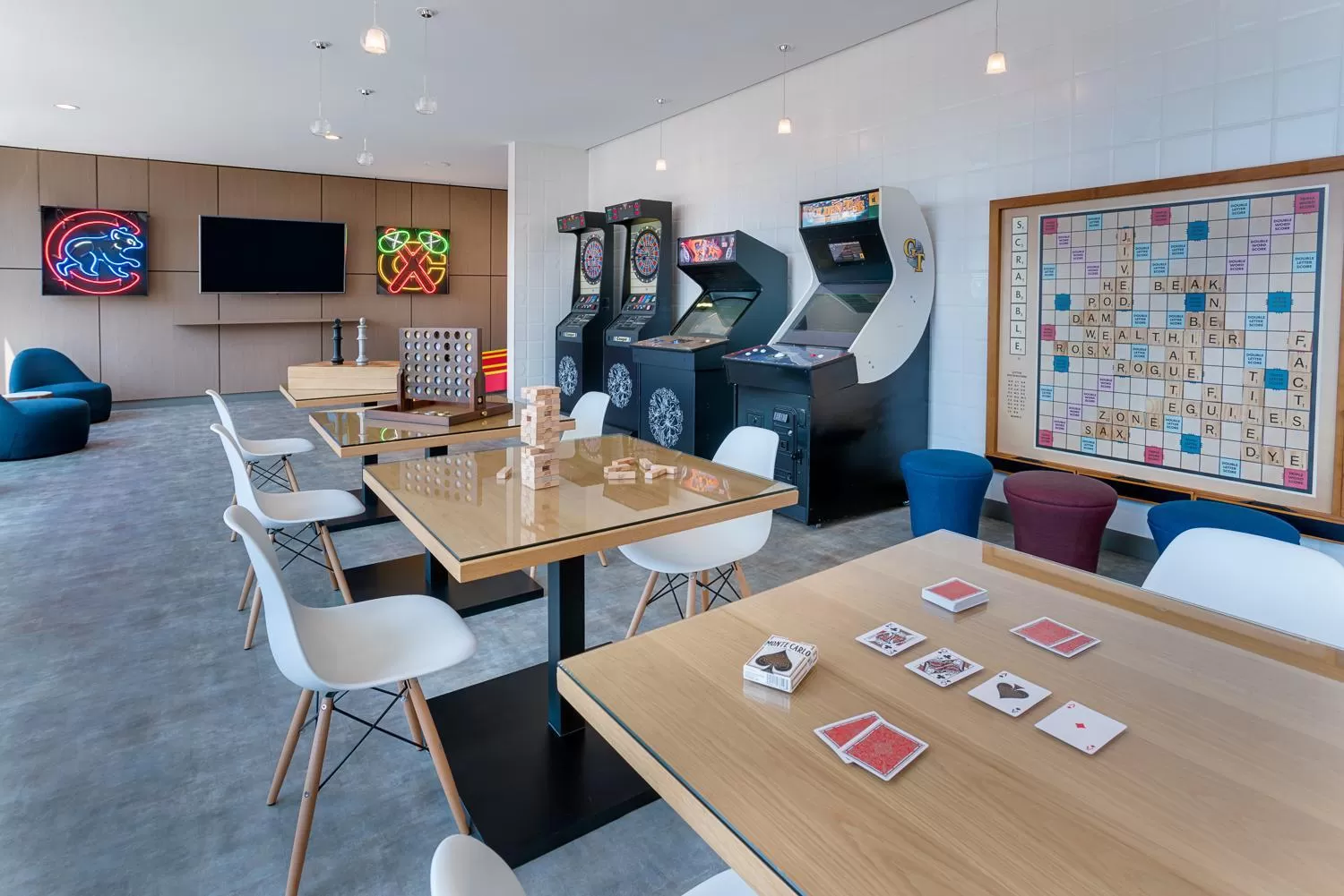 Game Room in Level Chicago - Old Town