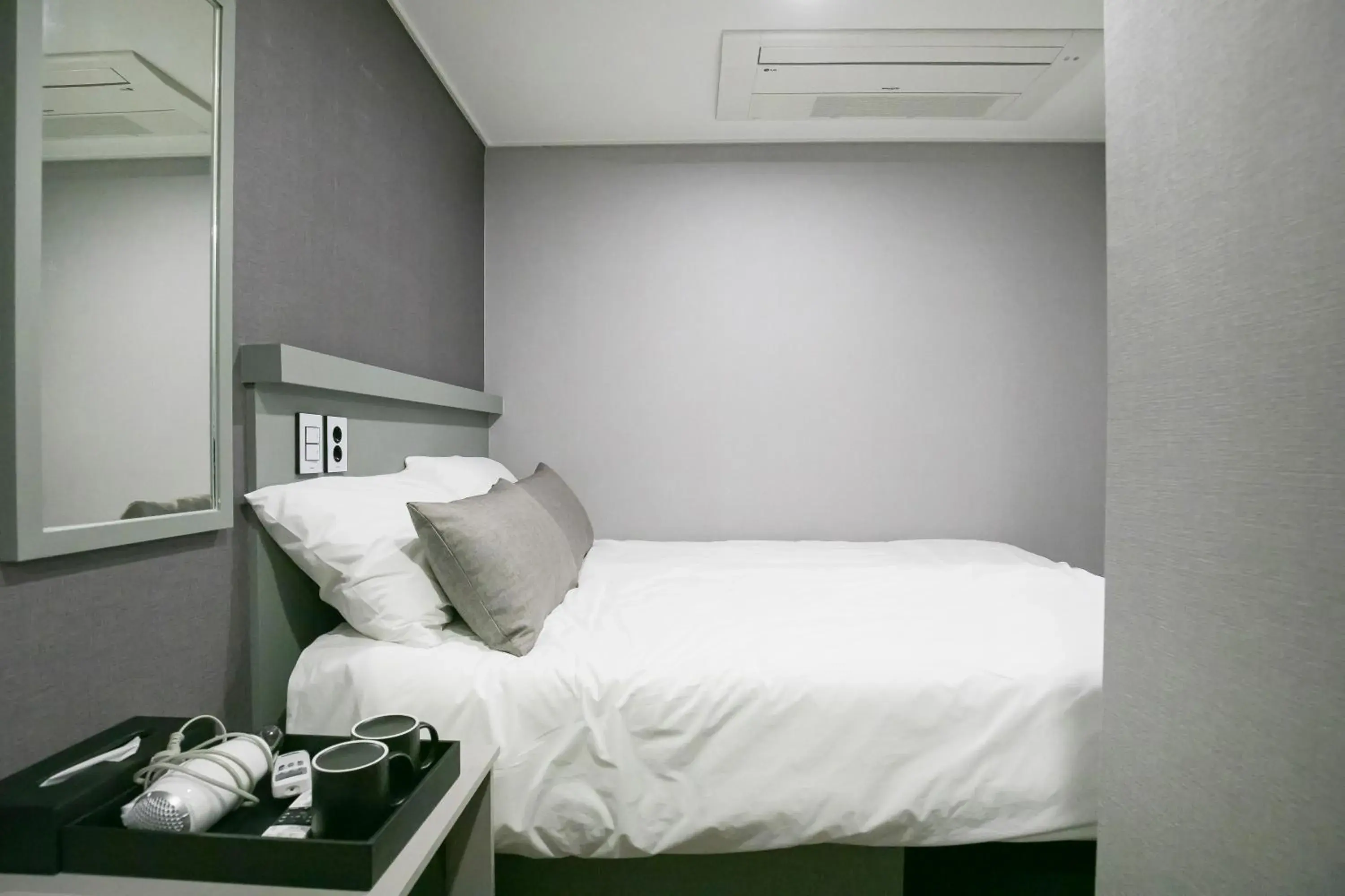 Bed in Philstay Myeongdong Station