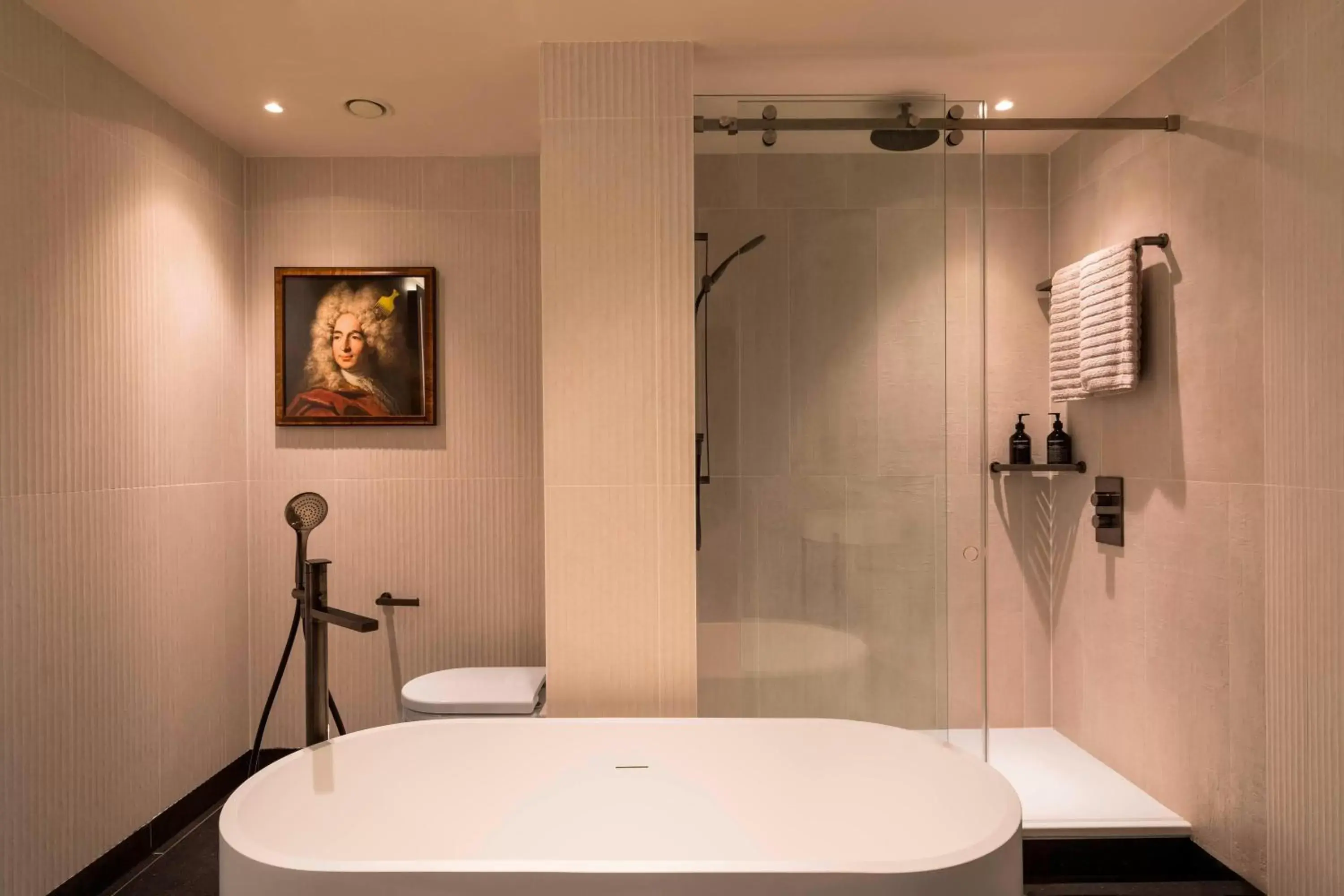 Bathroom in Bankside Hotel, Autograph Collection
