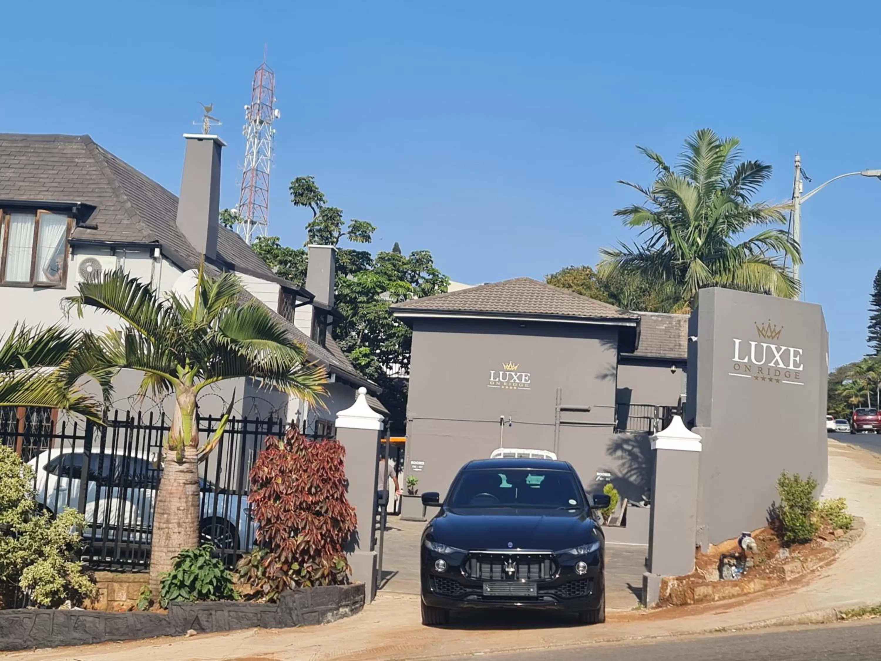 Property building in Luxe on Ridge Boutique Hotel