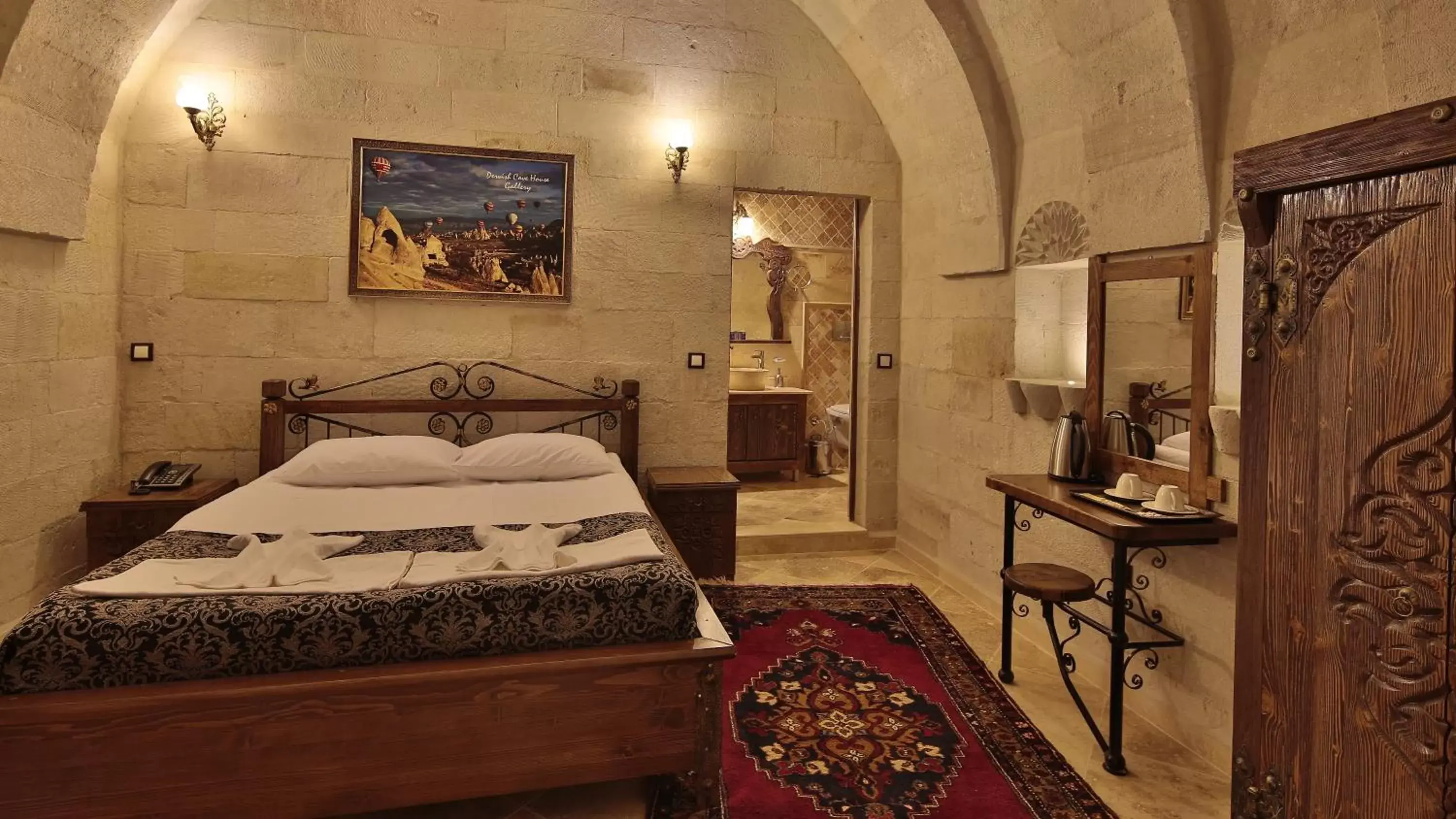 Coffee/tea facilities, Bed in Cappadocia Cave Land Hotel Coffee/tea facilities, Bed in Cappadocia Cave Land Hotel