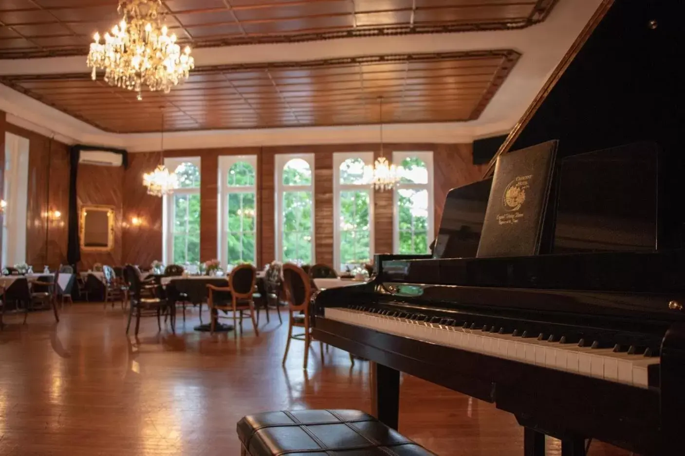 Banquet/Function facilities in 1886 Crescent Hotel and Spa