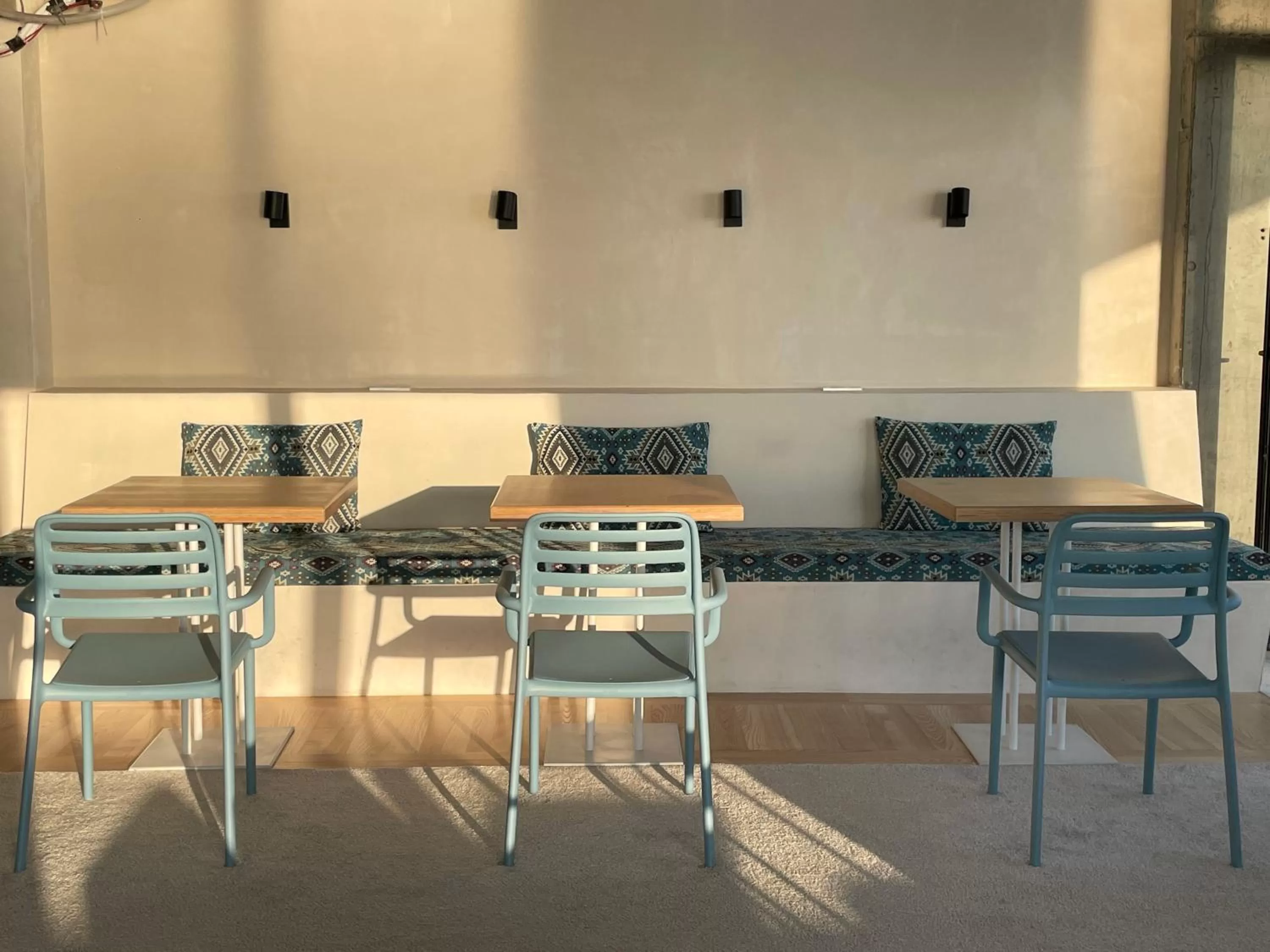 Restaurant/places to eat in Kartuli Hotel