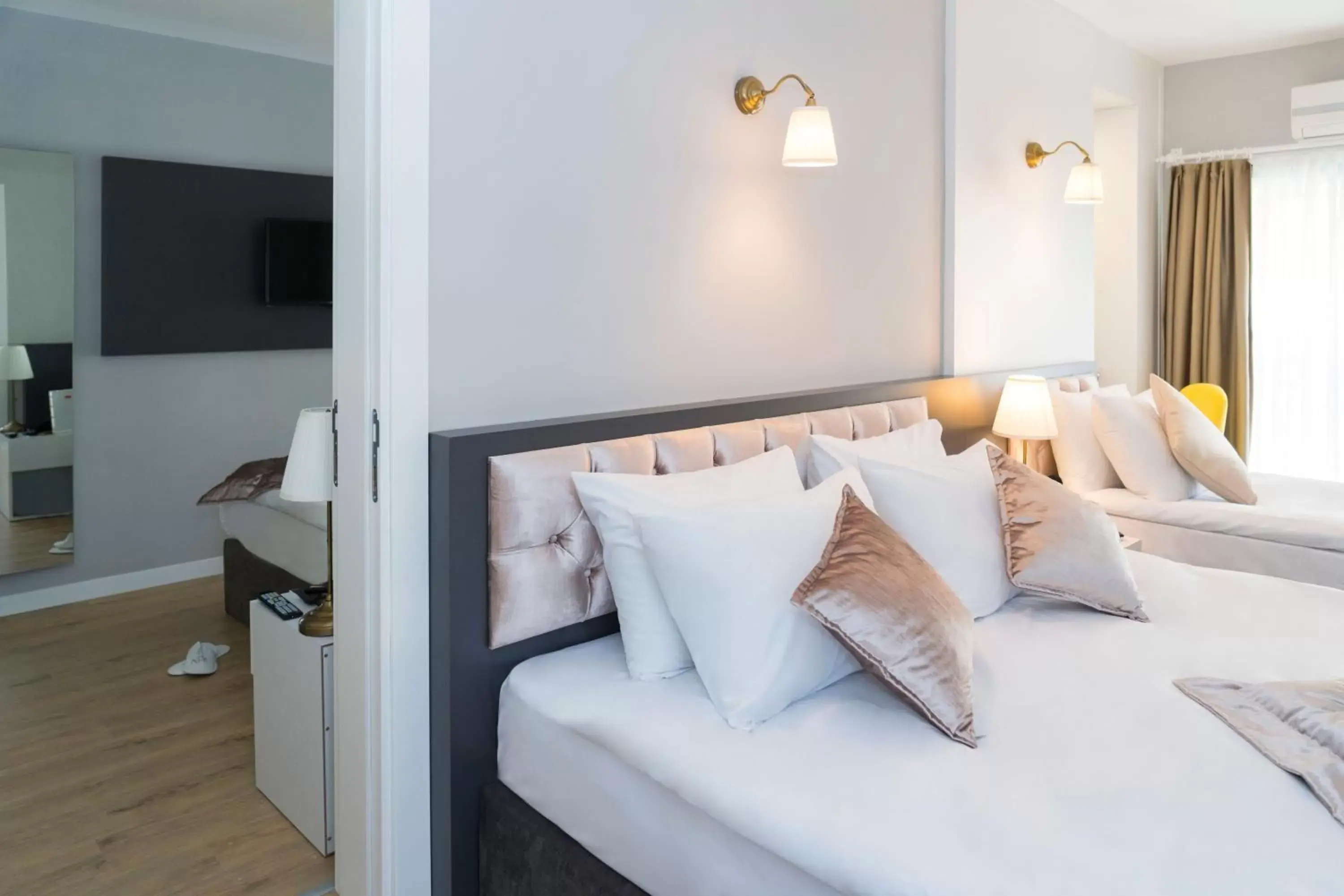 Bedroom in Niss Lara Hotel Bedroom in Niss Lara Hotel