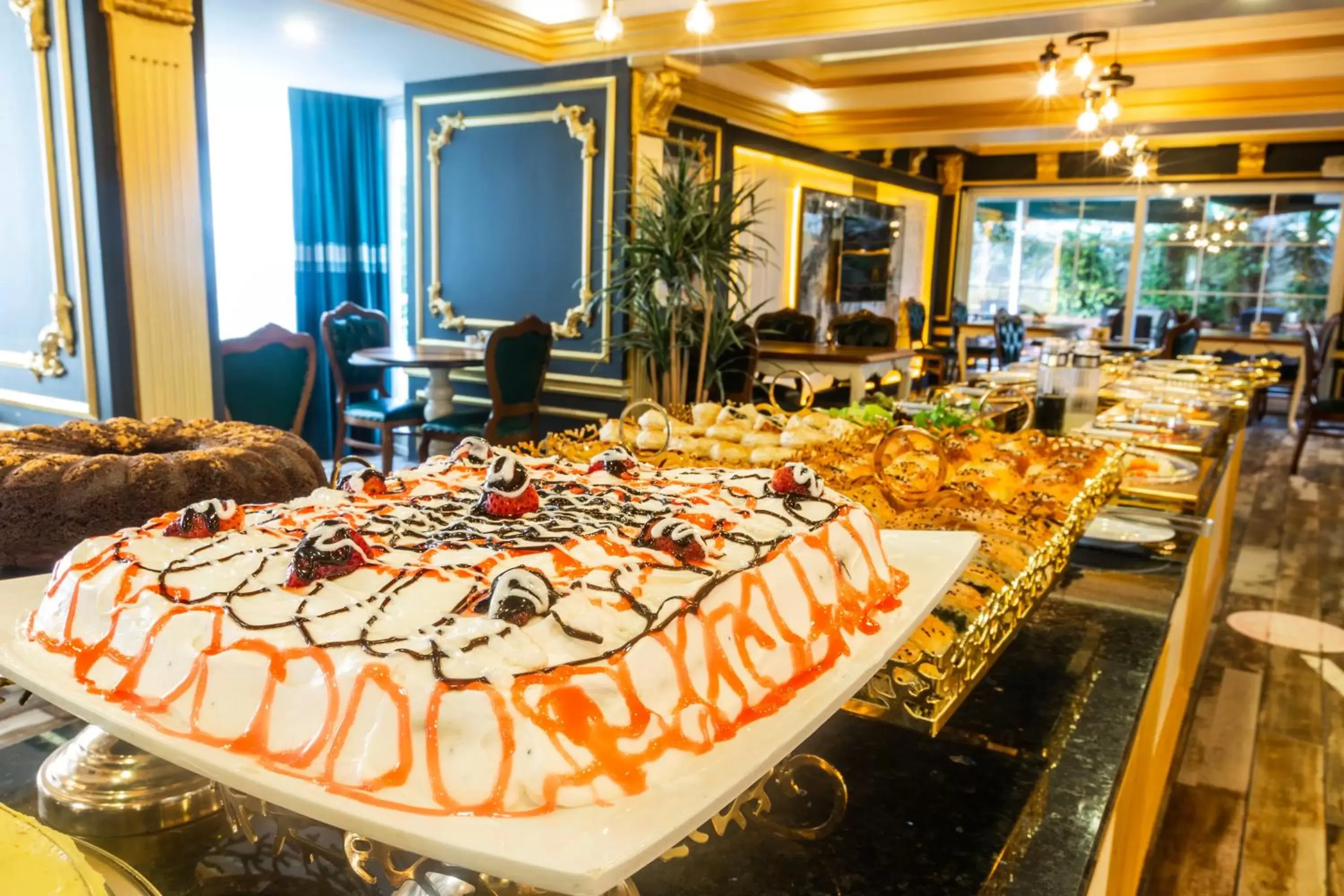 Restaurant/places to eat in Andalouse Elegant Suite Hotel