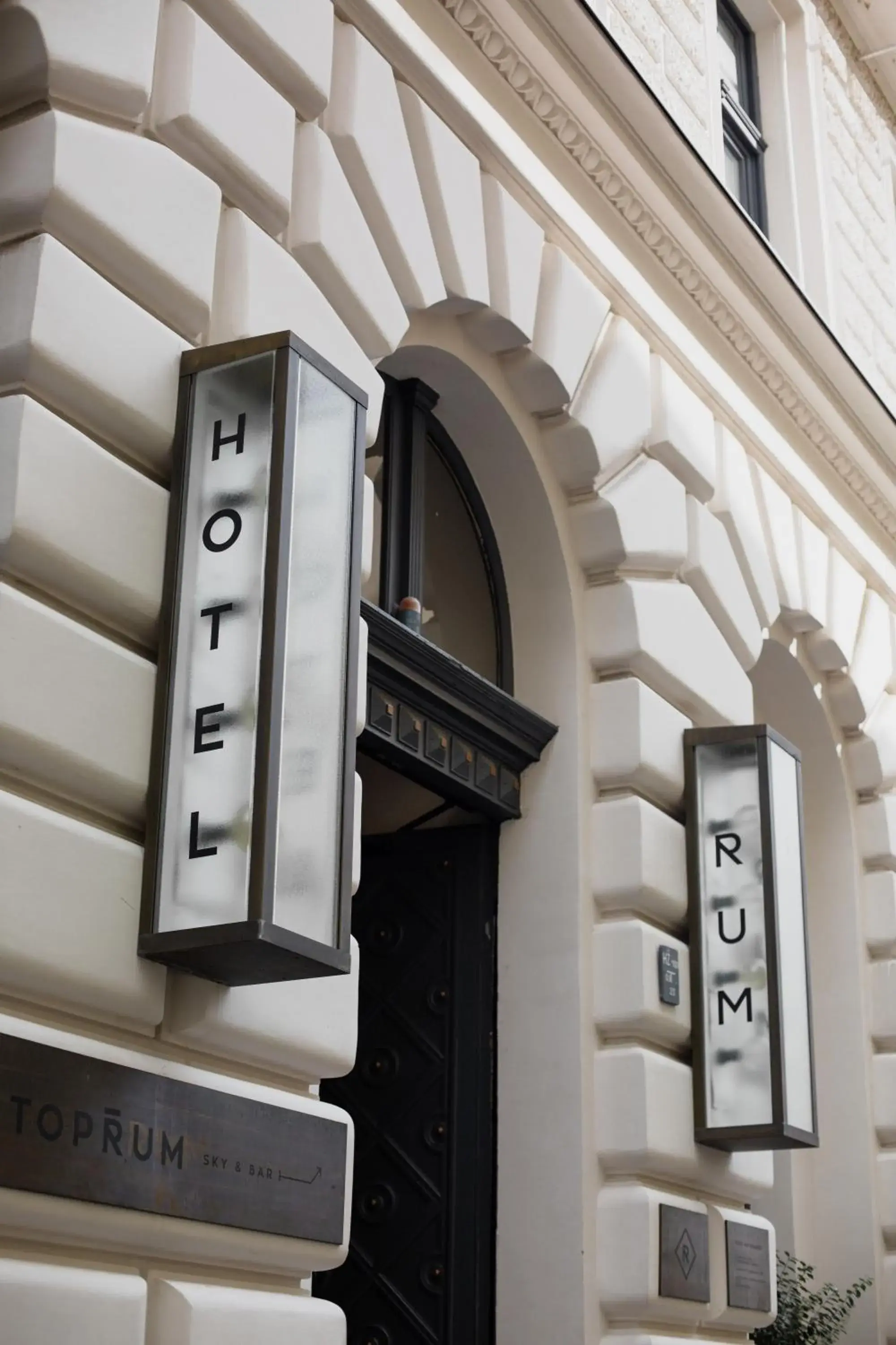 Facade/entrance in Hotel Rum Budapest