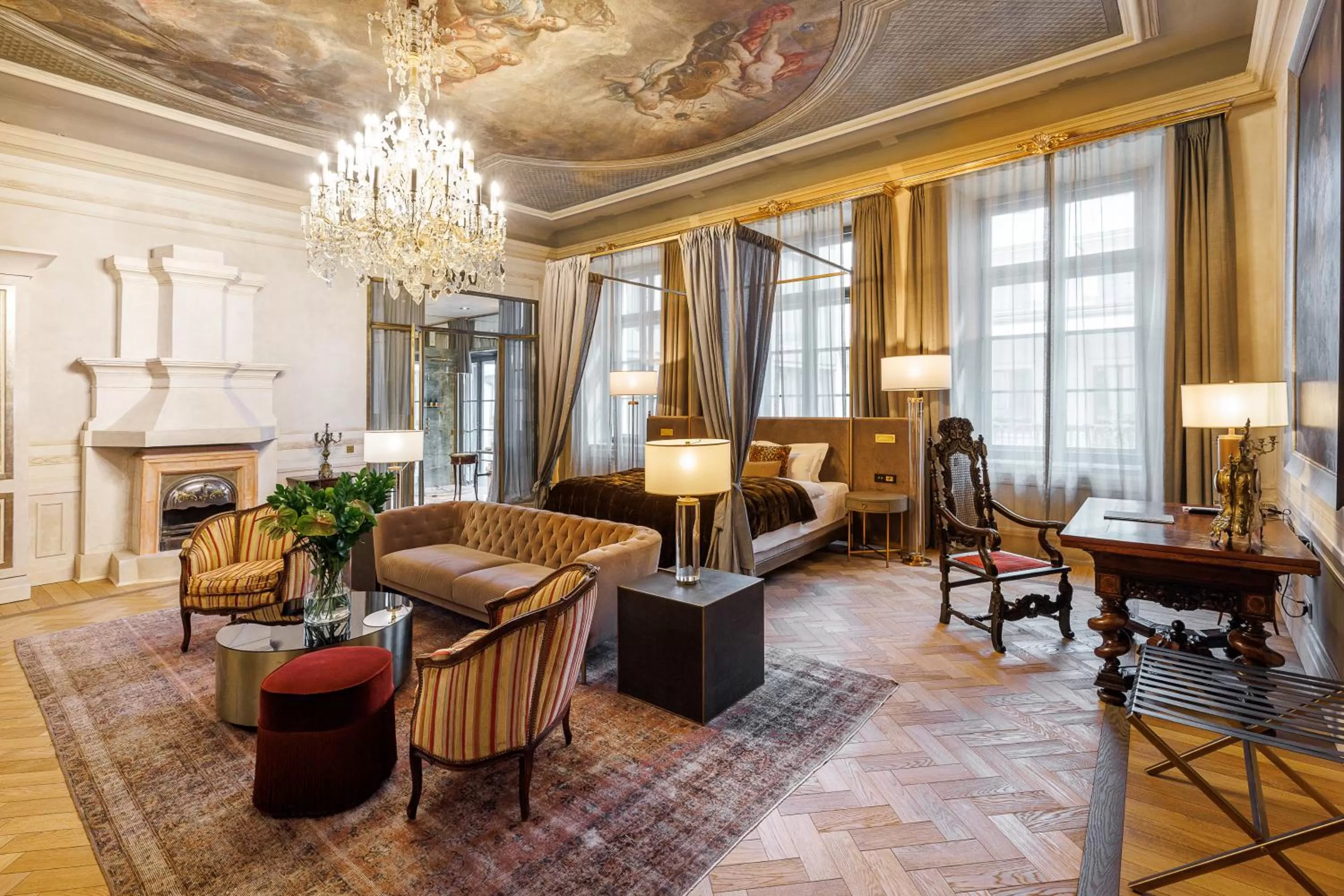 Presidential Apartment in H15 Palace, a Luxury Collection Hotel, Krakow