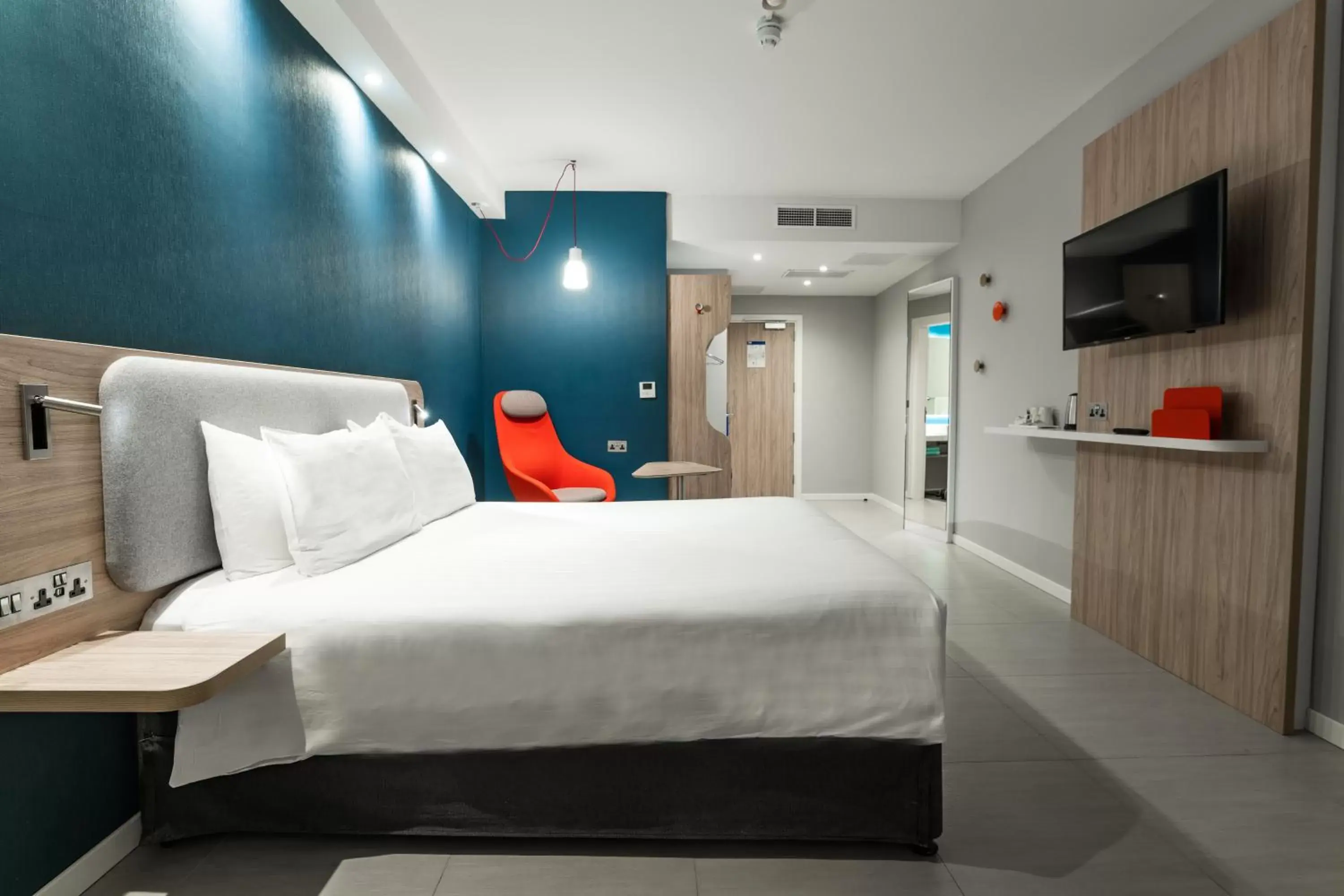 Bed in Holiday Inn Express - Malta, an IHG Hotel