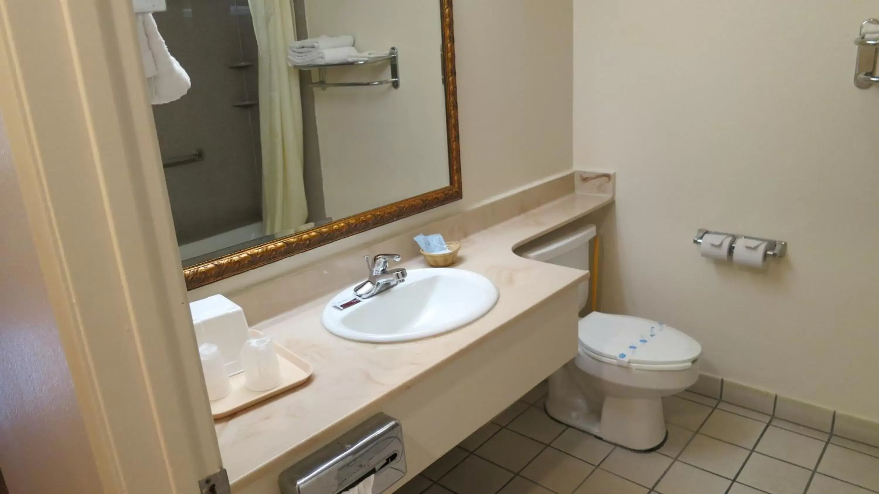 Bathroom in Calimesa Inn