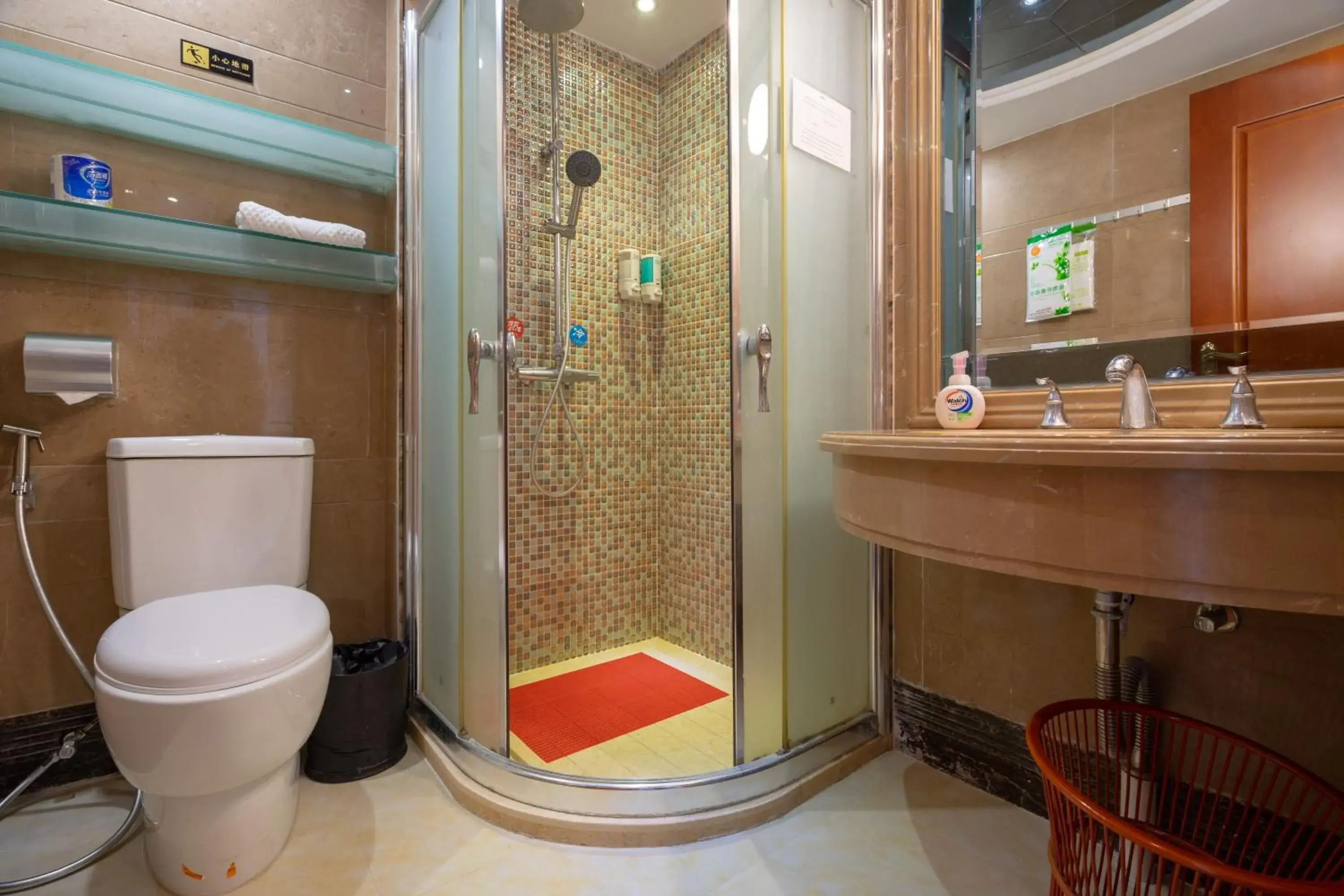 Shower, Bathroom in Louidon Mega Apartment Hotel Of Kam Rueng Plaza - Sunshine Apartment