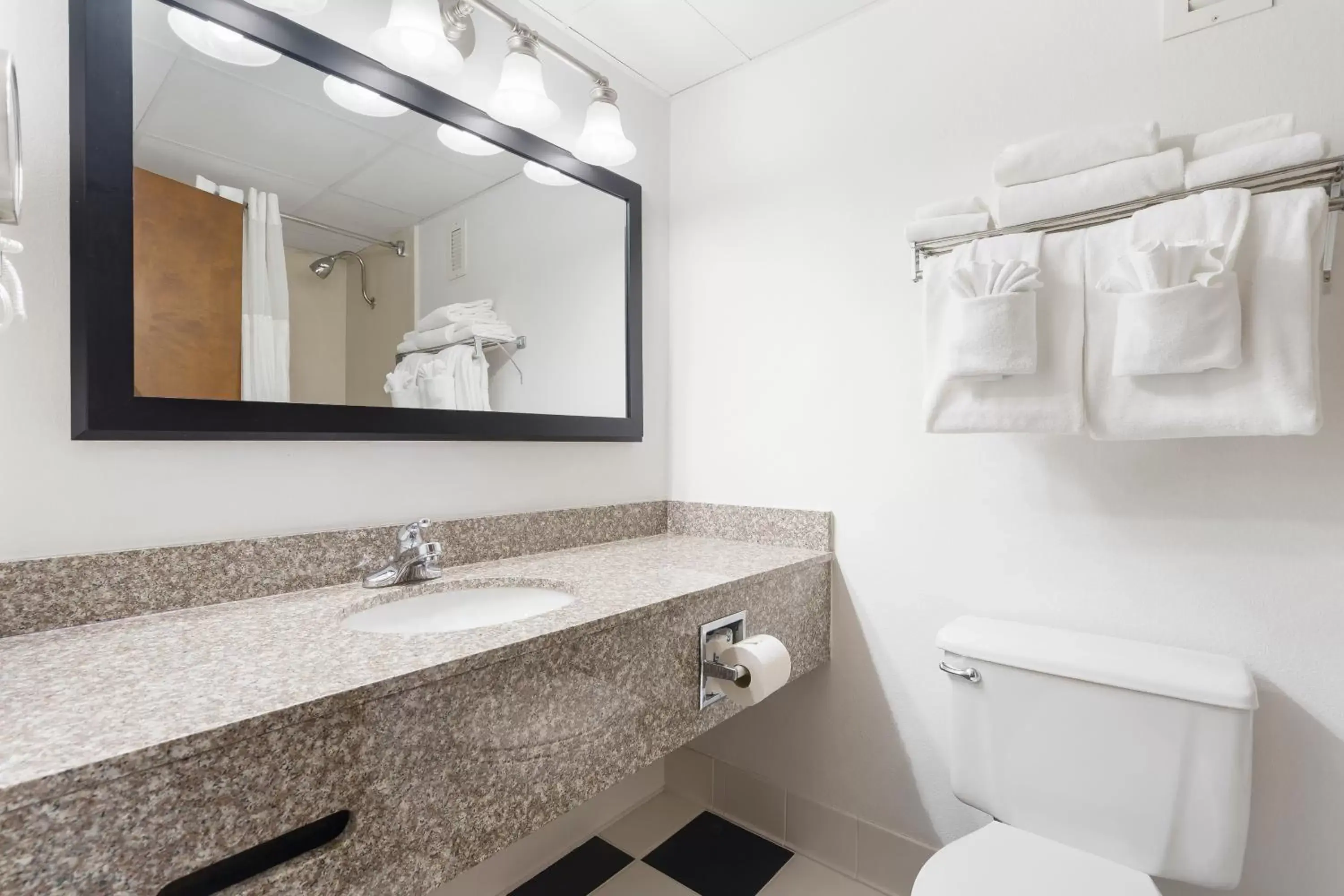 Bathroom in Thousand Hills Resort Hotel