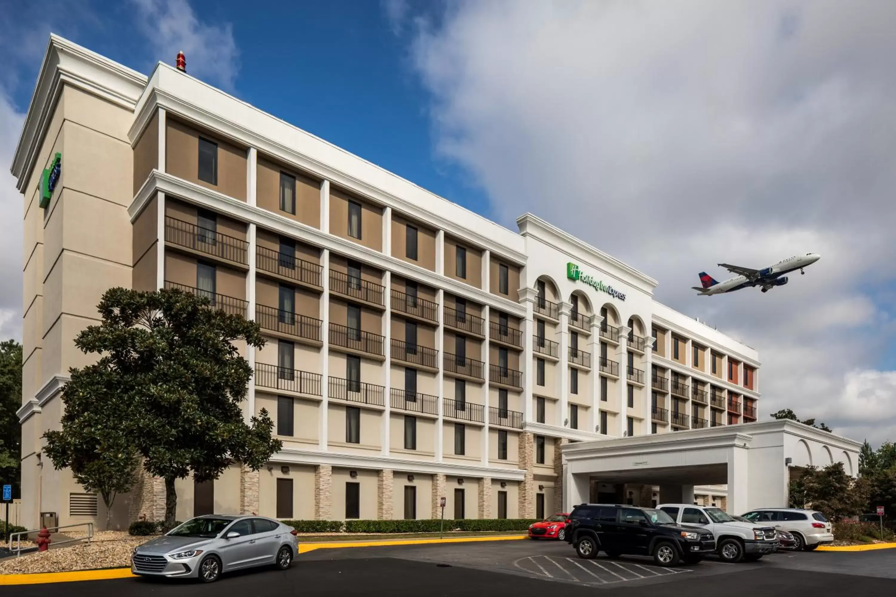 Property Building in Holiday Inn Express Atlanta Airport-College Park, an IHG Hotel