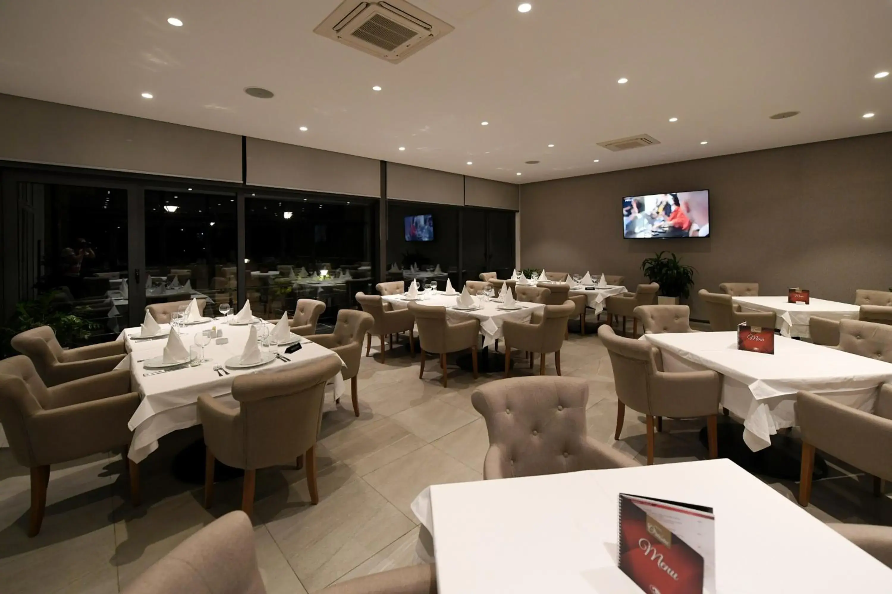 Restaurant/Places to Eat in Hotel Orasac
