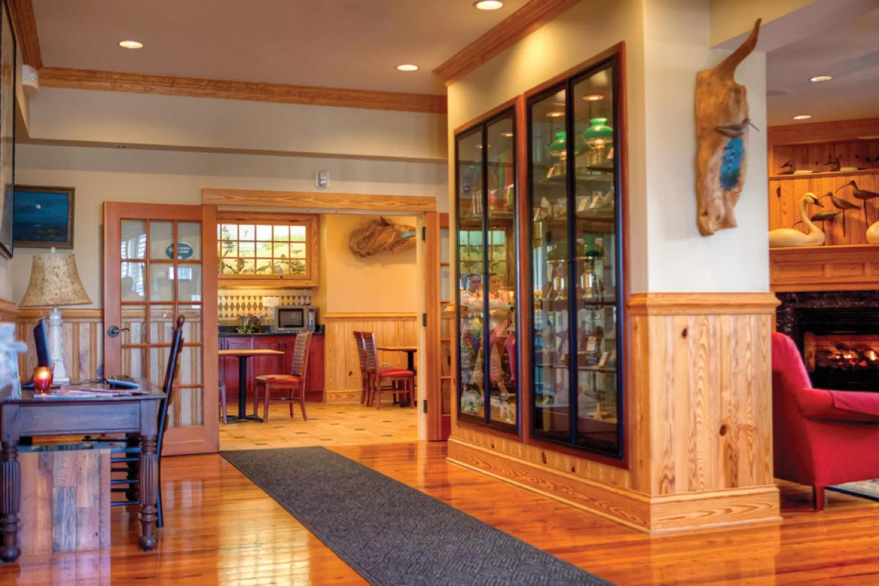 Breakfast in Shutters on the Banks