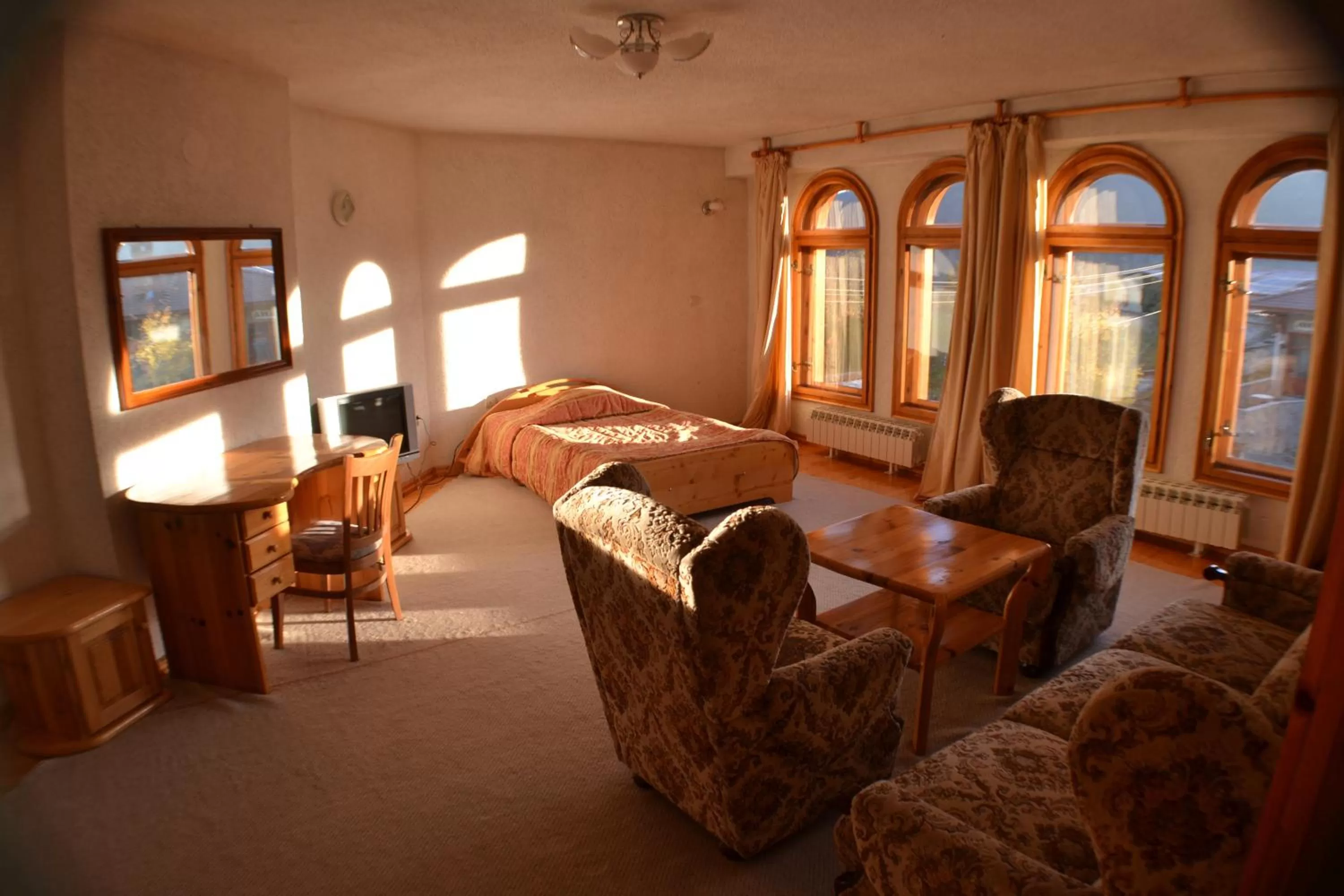 Bedroom, Bed in Family Hotel Silver