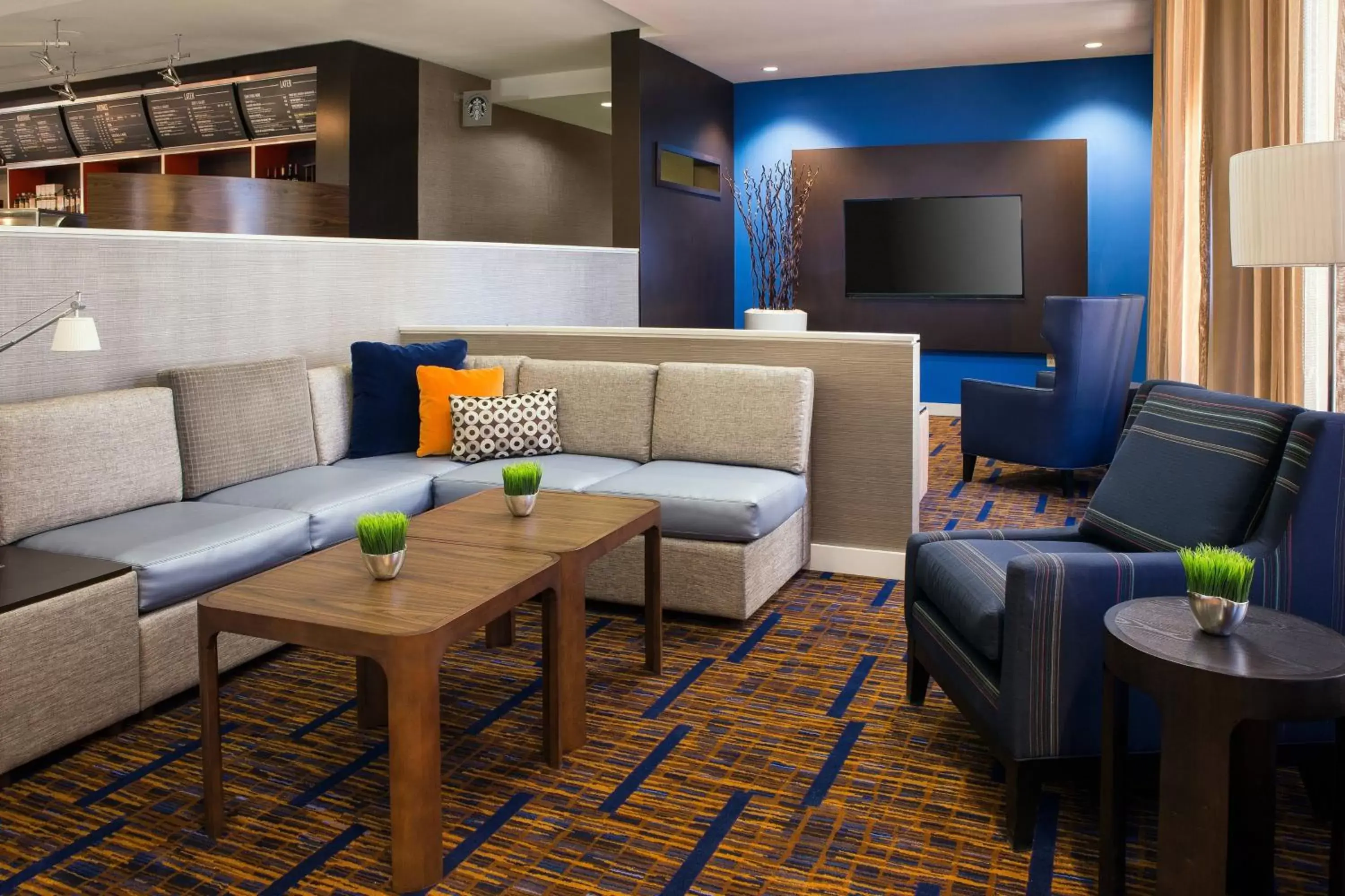 Lobby or reception, Seating Area in Courtyard by Marriott Phoenix North