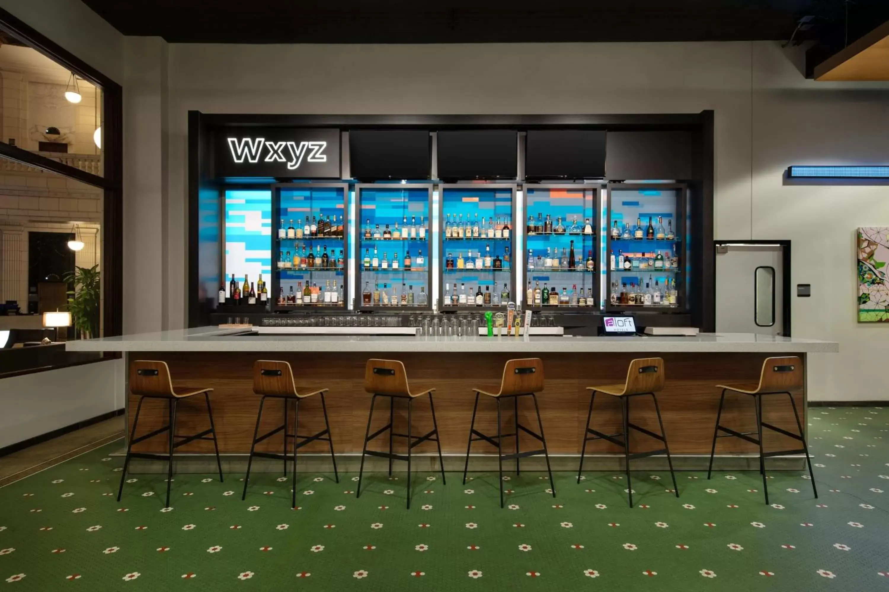 Lounge or bar, Lounge/Bar in Aloft Detroit at The David Whitney