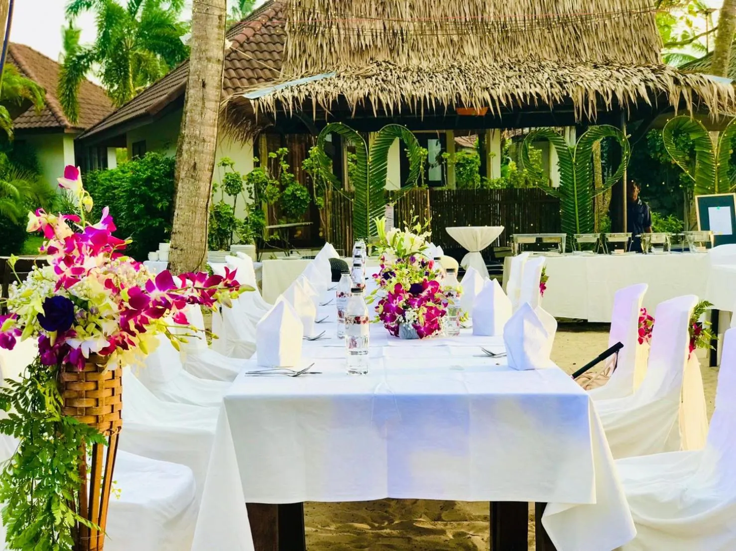 Restaurant/places to eat in Am Samui Resort Taling Ngam