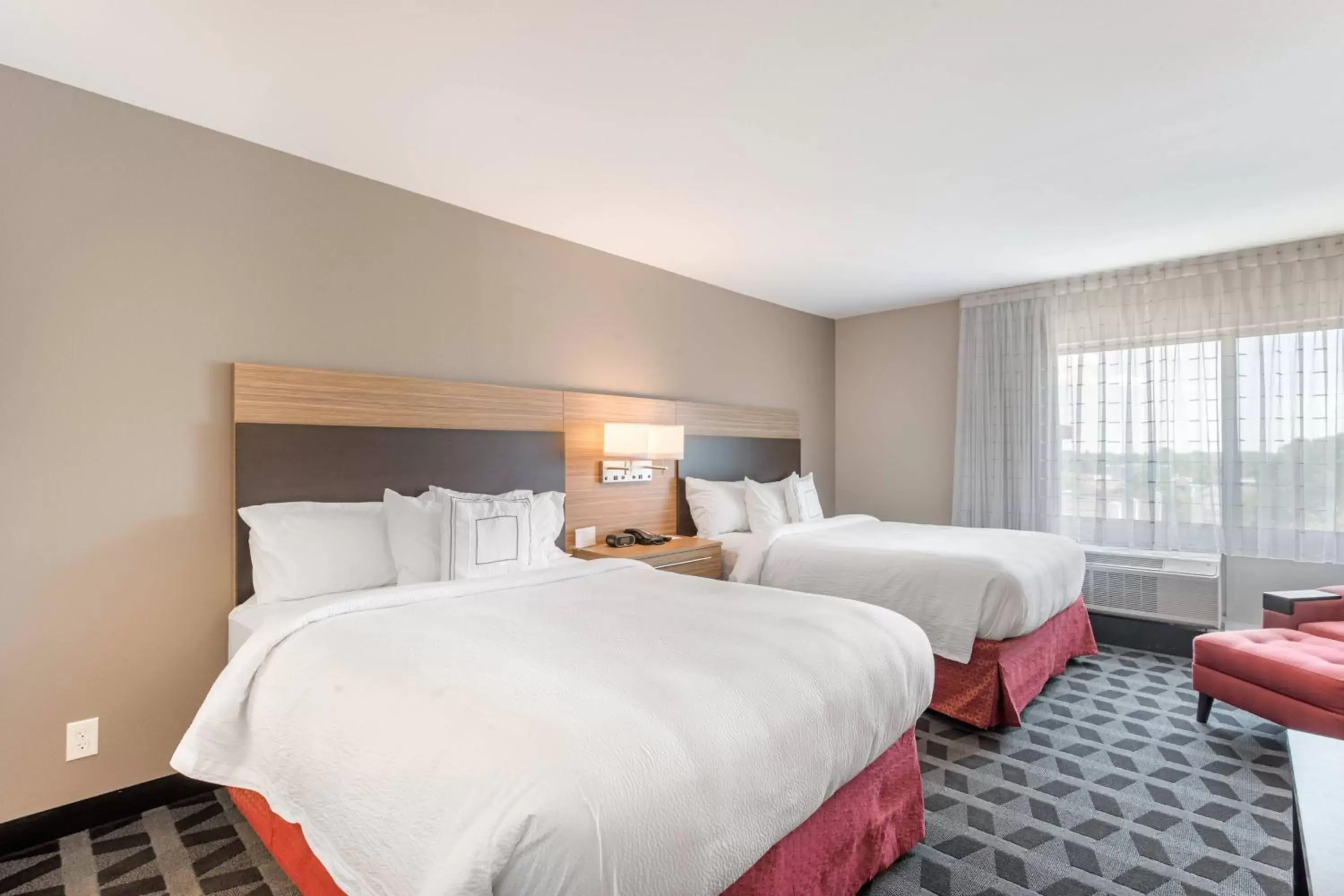 Photo of the whole room, Bed in TownePlace Suites by Marriott Greensboro Coliseum Area