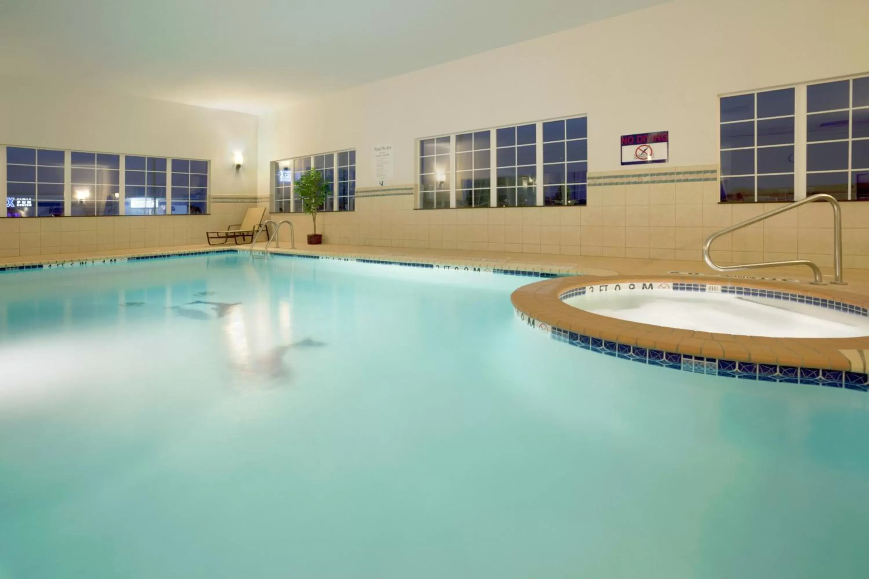 Swimming Pool in Holiday Inn Express Georgetown, an IHG Hotel