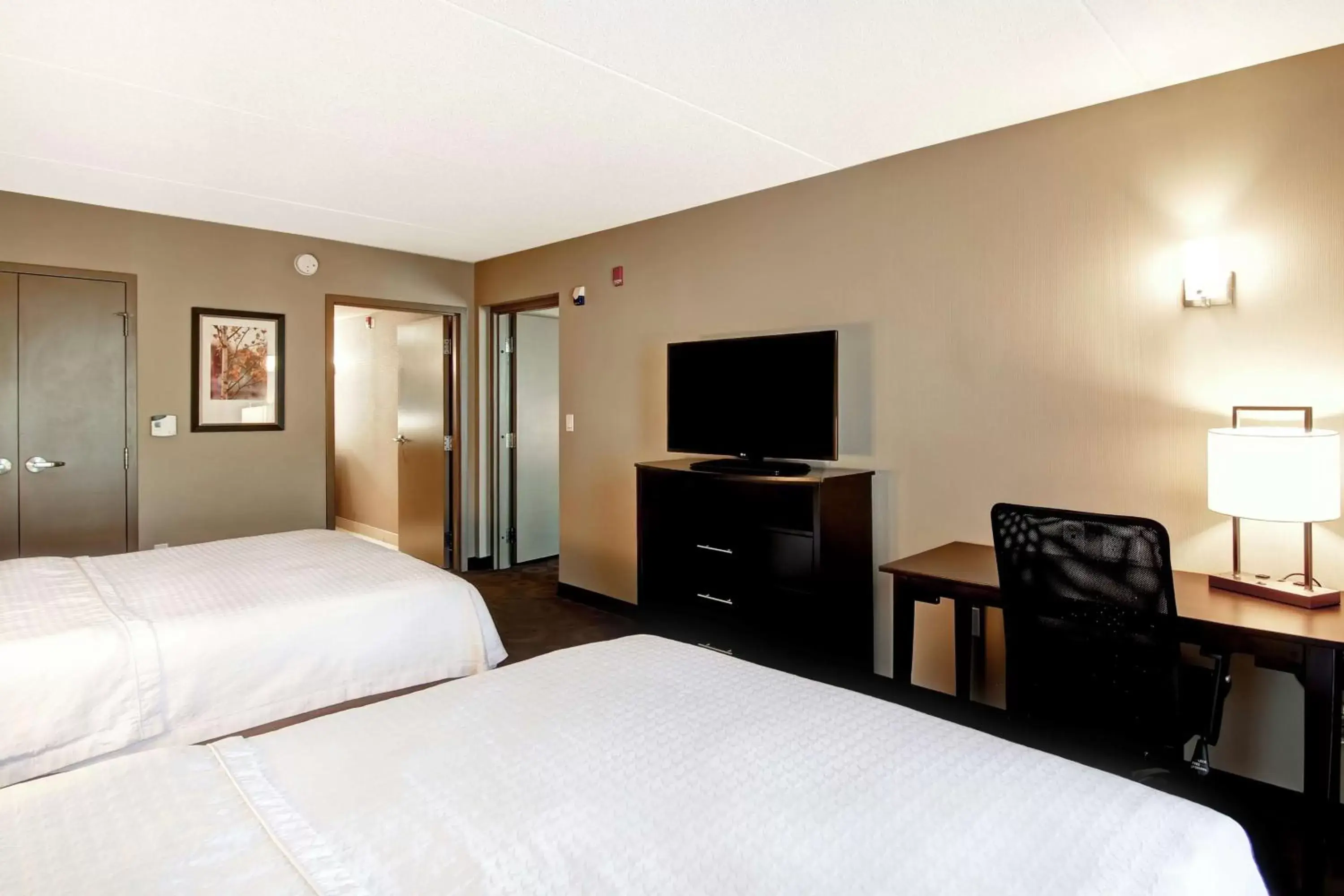 Bedroom, Bed in Homewood Suites by Hilton Toronto-Ajax