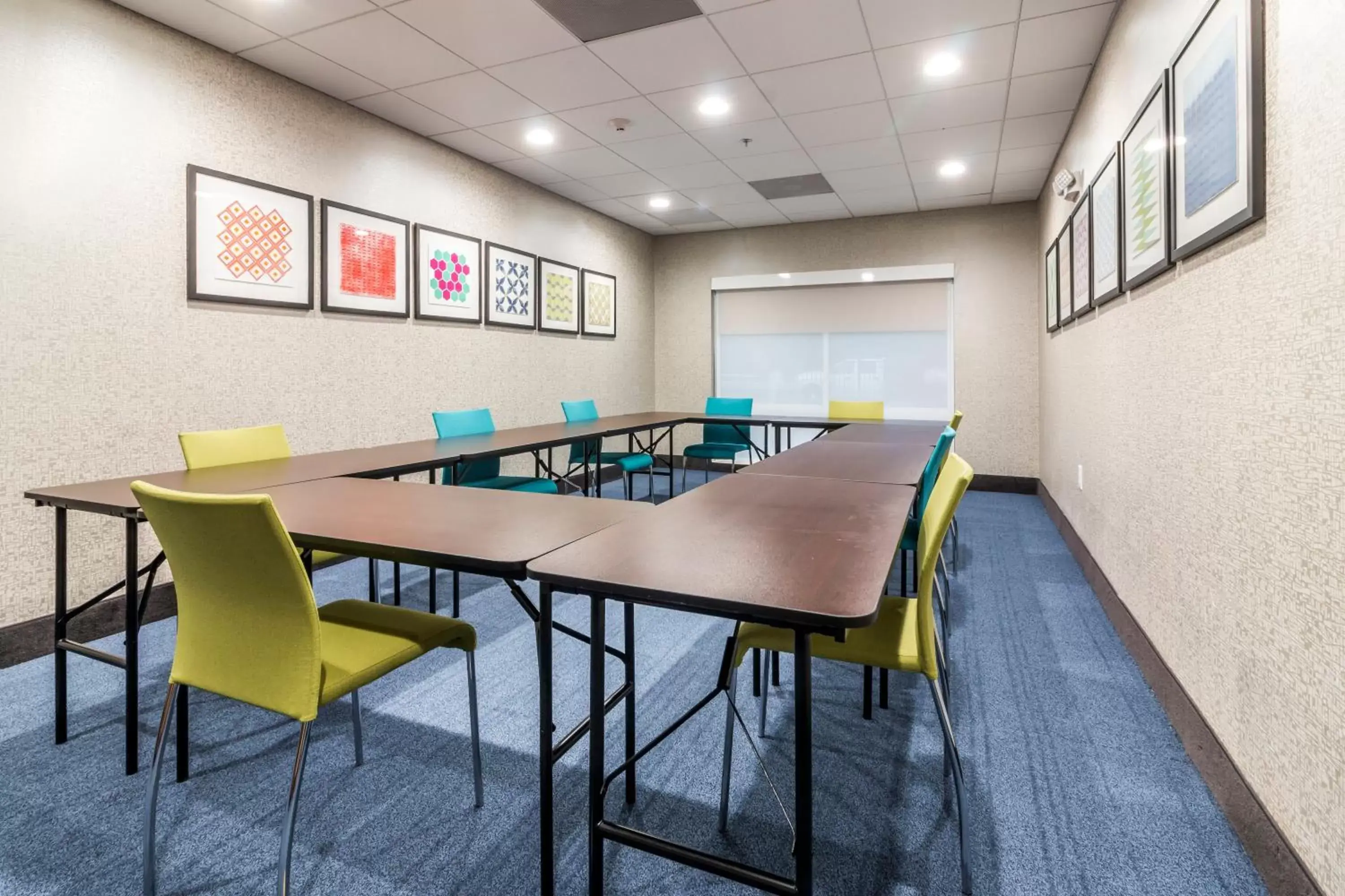 Meeting/conference room in Holiday Inn Express - Villa Rica, an IHG Hotel