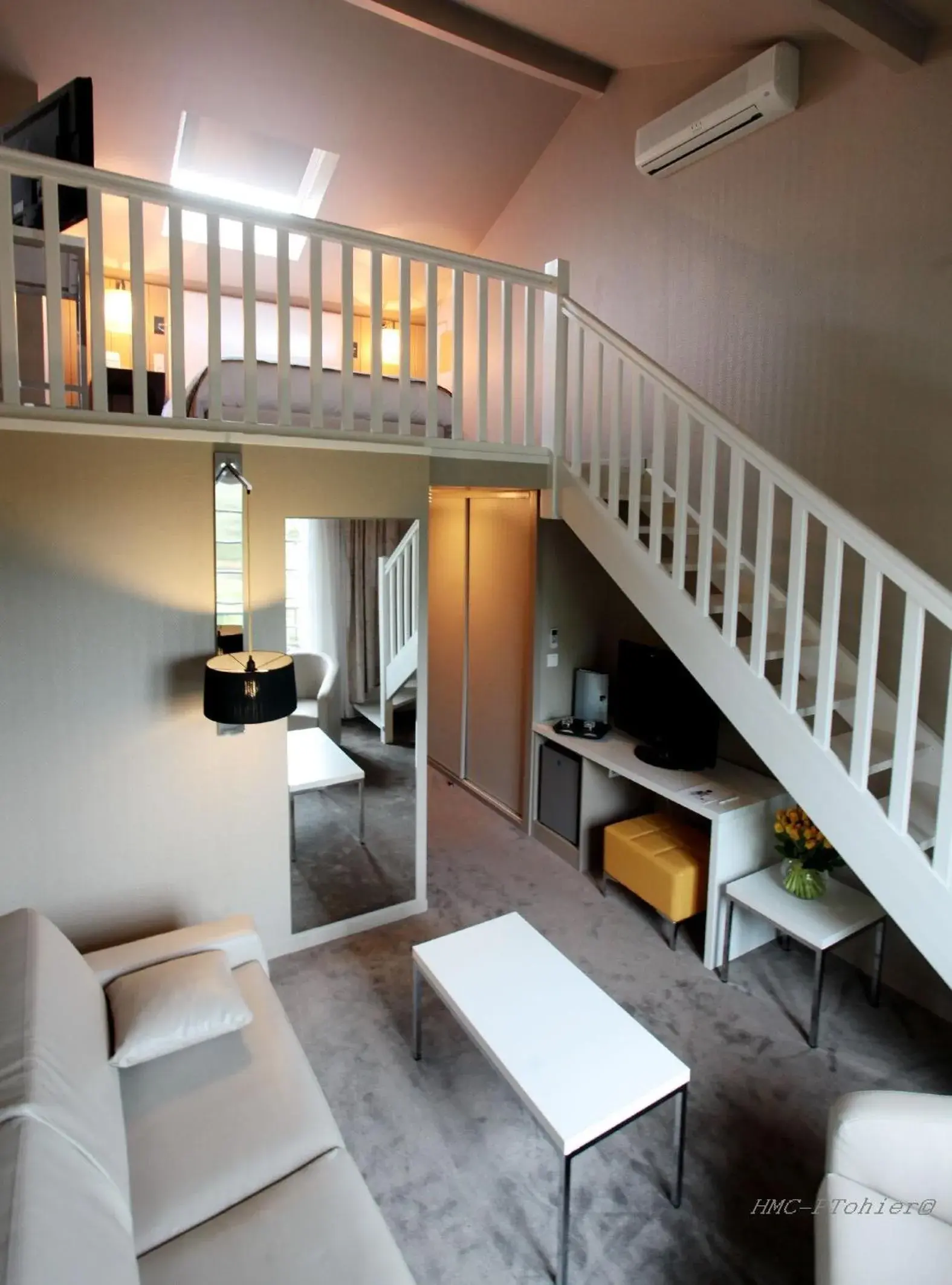 Photo of the whole room, Seating Area in Hotel de Chiberta et du Golf