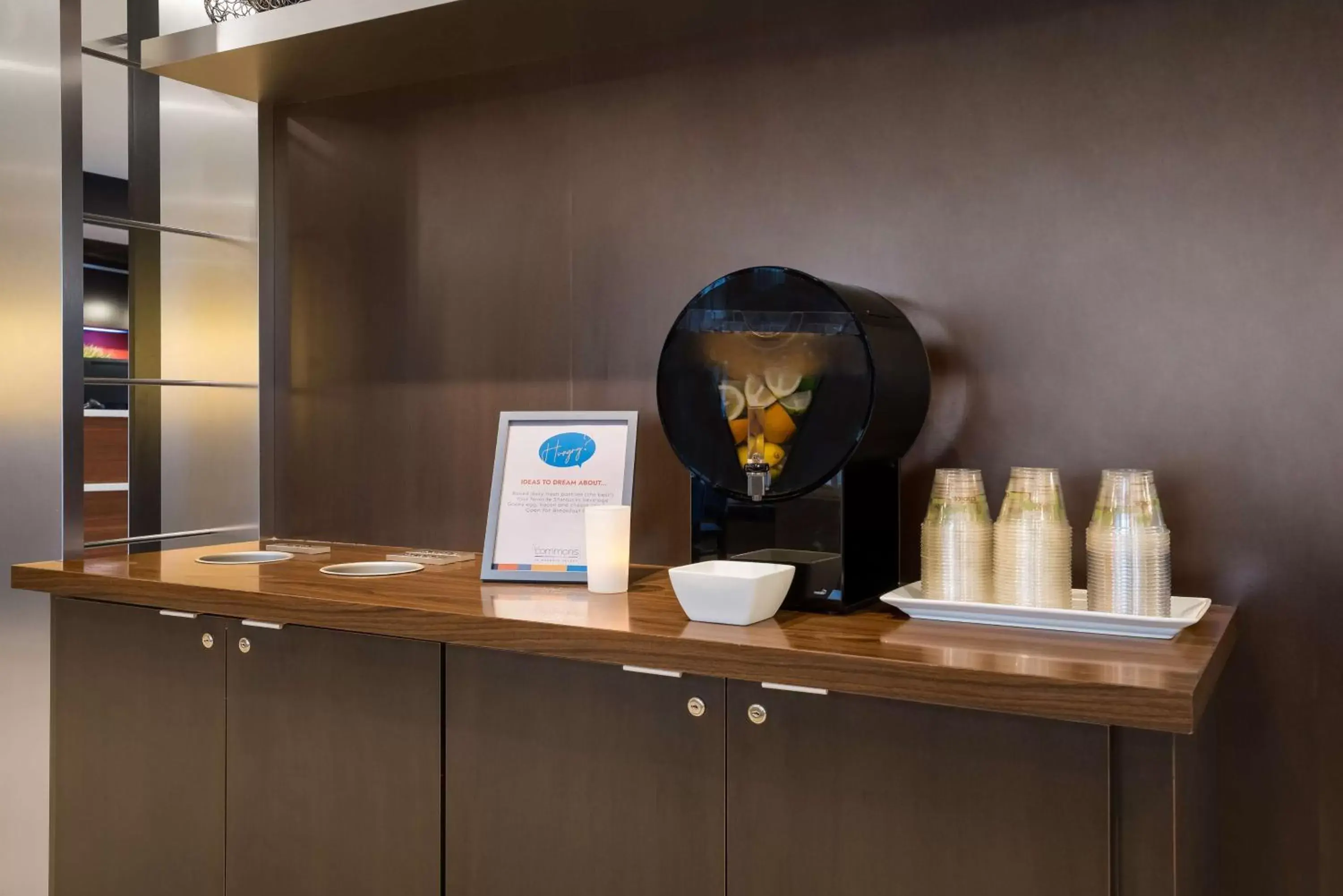 Lobby or reception in Sonesta Select Detroit Auburn Hills Lobby or reception in Sonesta Select Detroit Auburn Hills