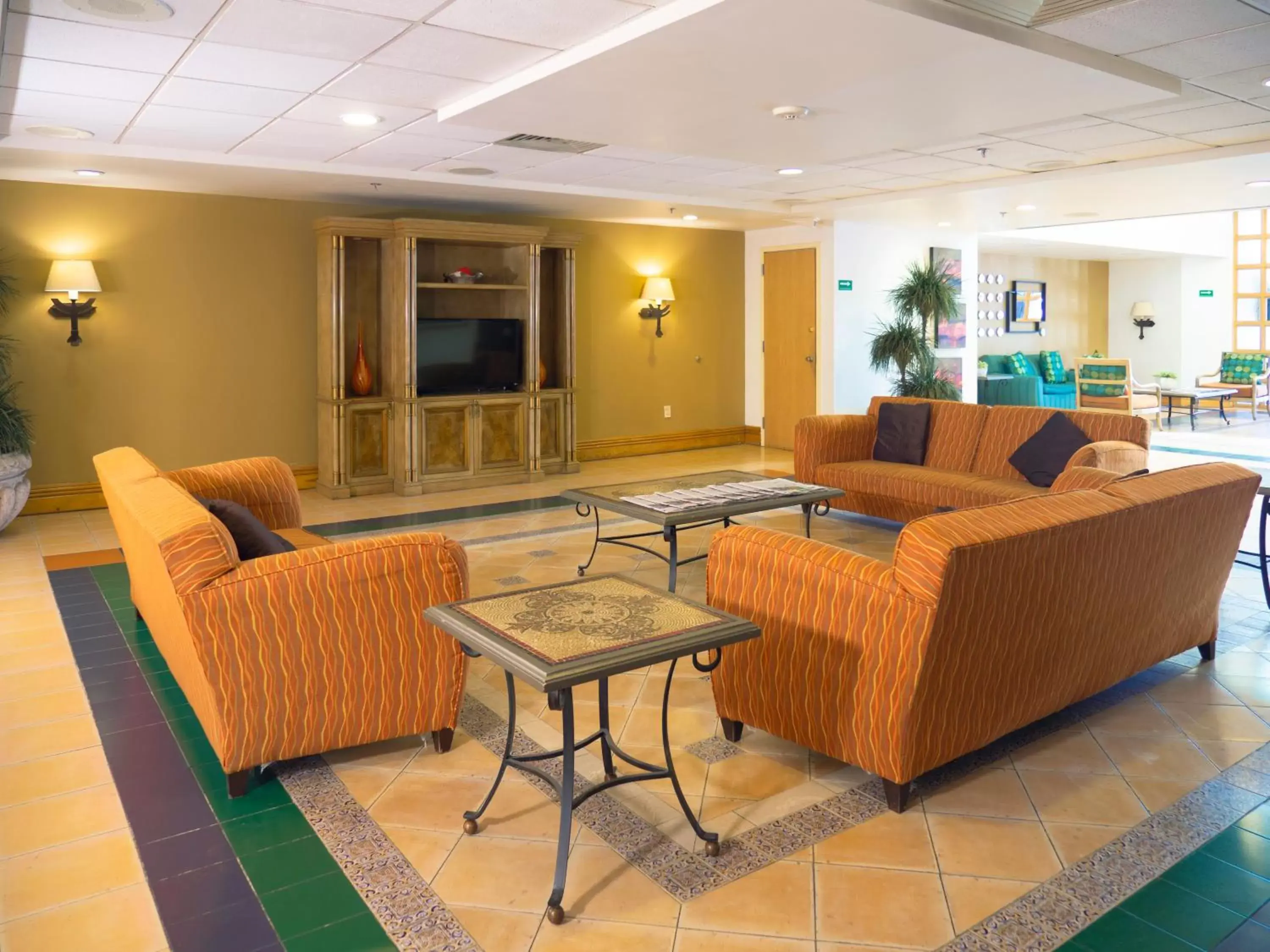 Lobby or reception, Lobby/Reception in Holiday Inn Express Torreon, an IHG Hotel