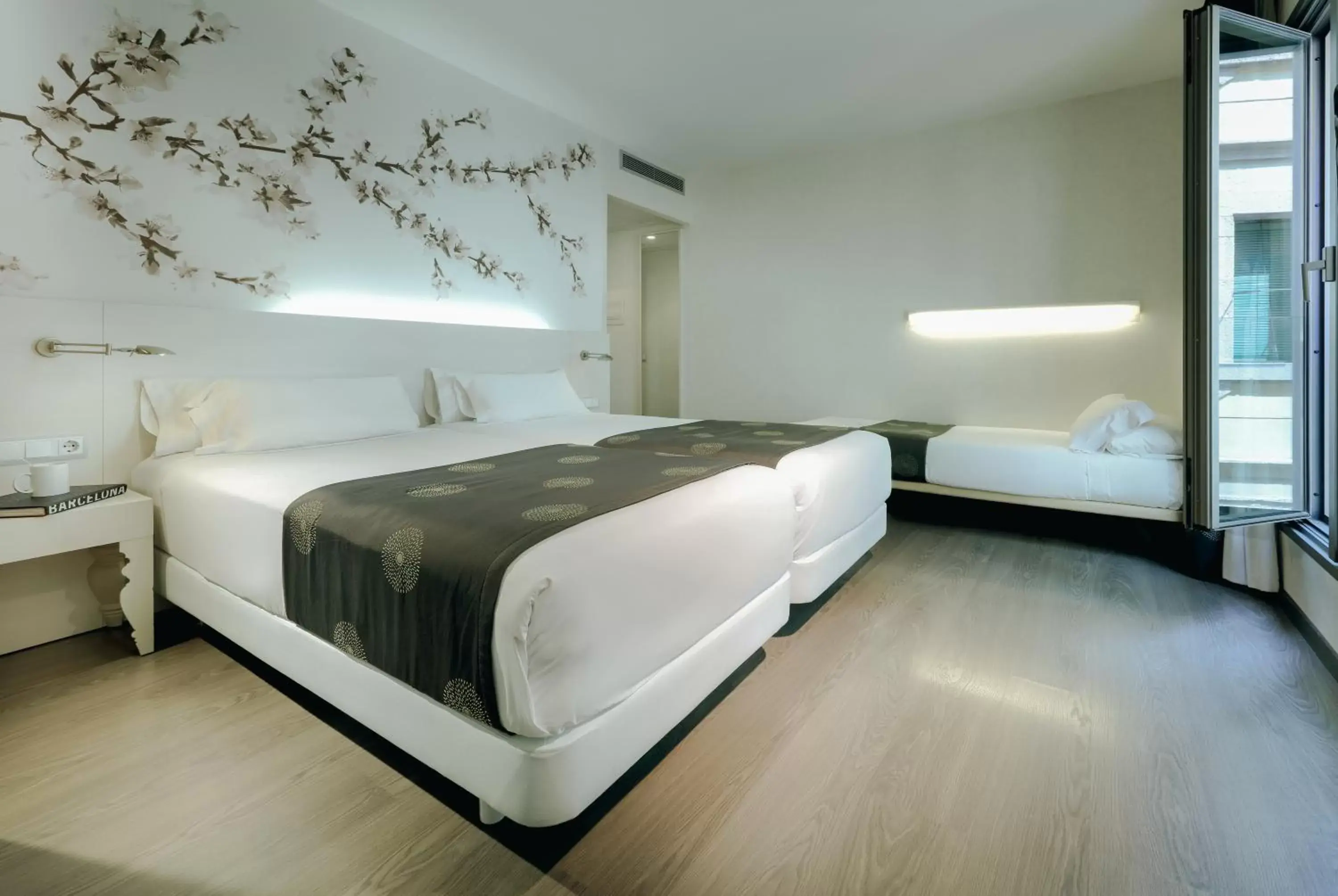 Bed in RAMBLAS HOTEL powered by Vincci Hoteles