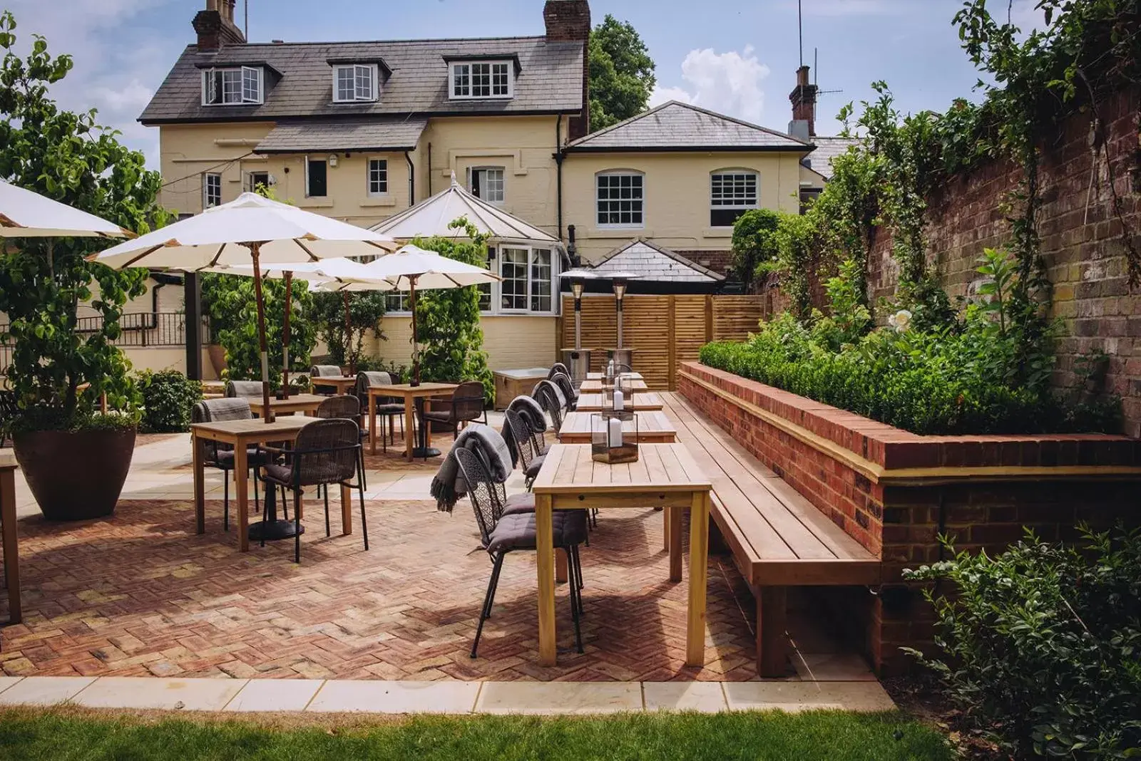 Patio in The Drummond at Albury