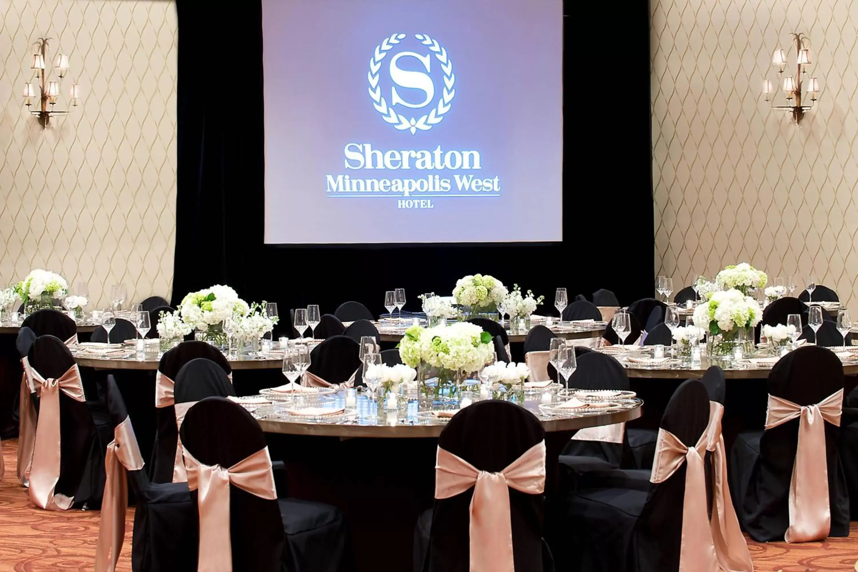 Meeting/conference room, Banquet Facilities in Sheraton Minneapolis West Hotel