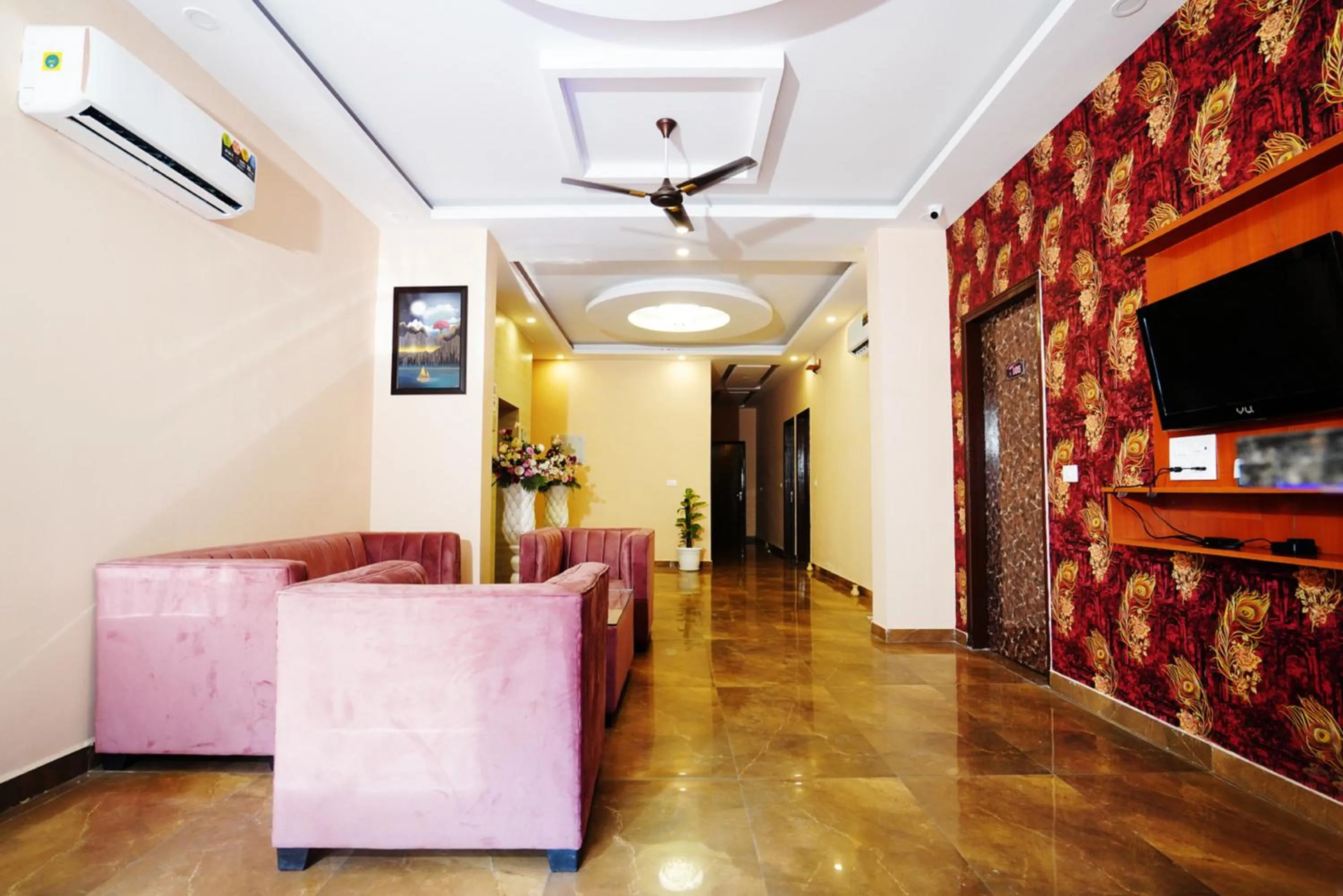 Facade/entrance in ExpoMart Inn