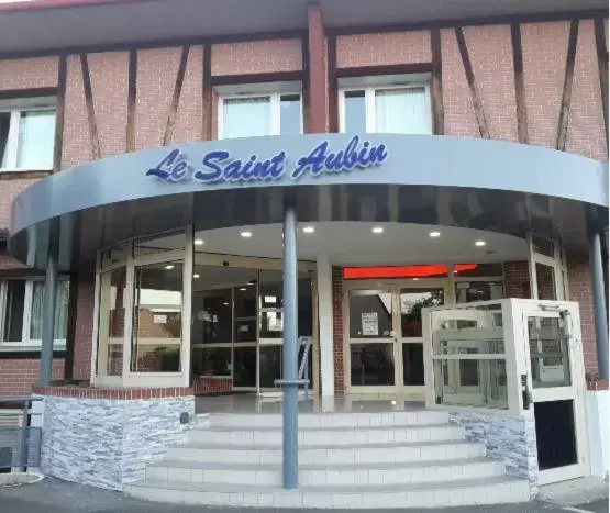 Facade/entrance in Hotel Le Saint Aubin