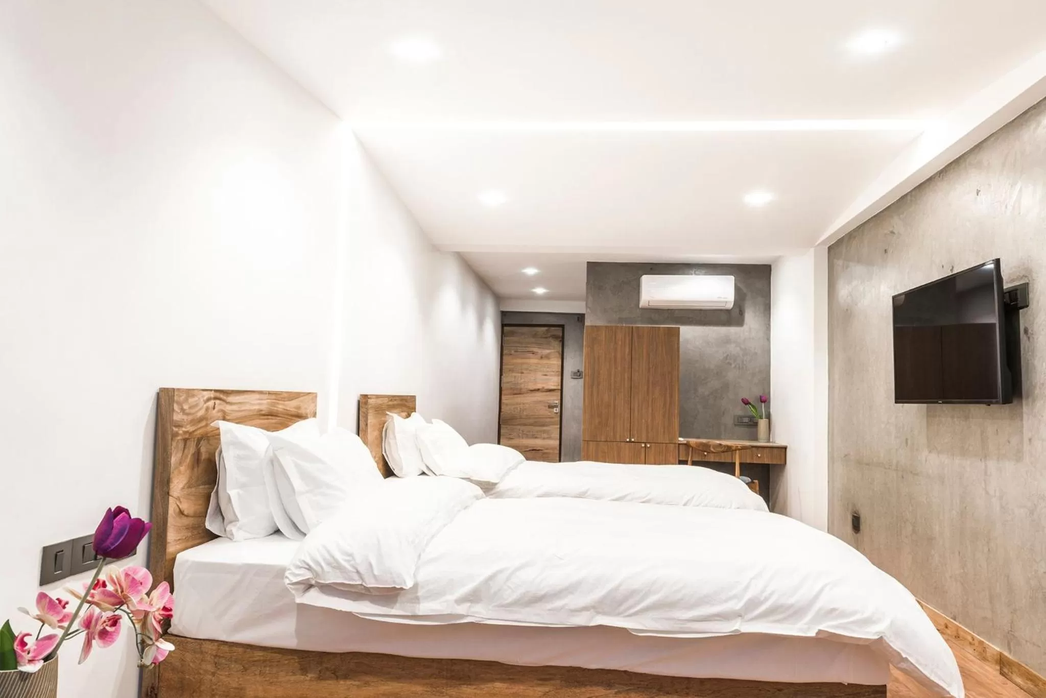 Bed in 9ine Thamel Hotel