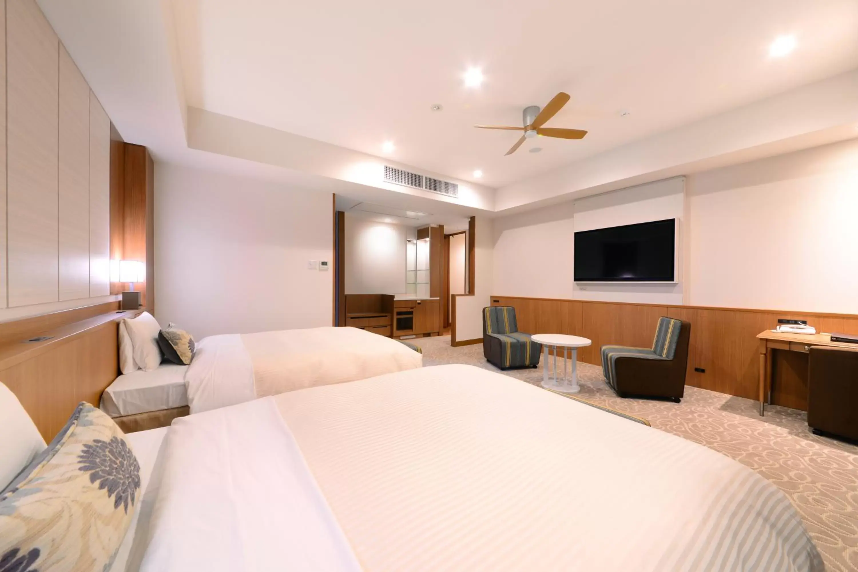 Photo of the whole room, Room Photo in Vessel Hotel Campana Okinawa