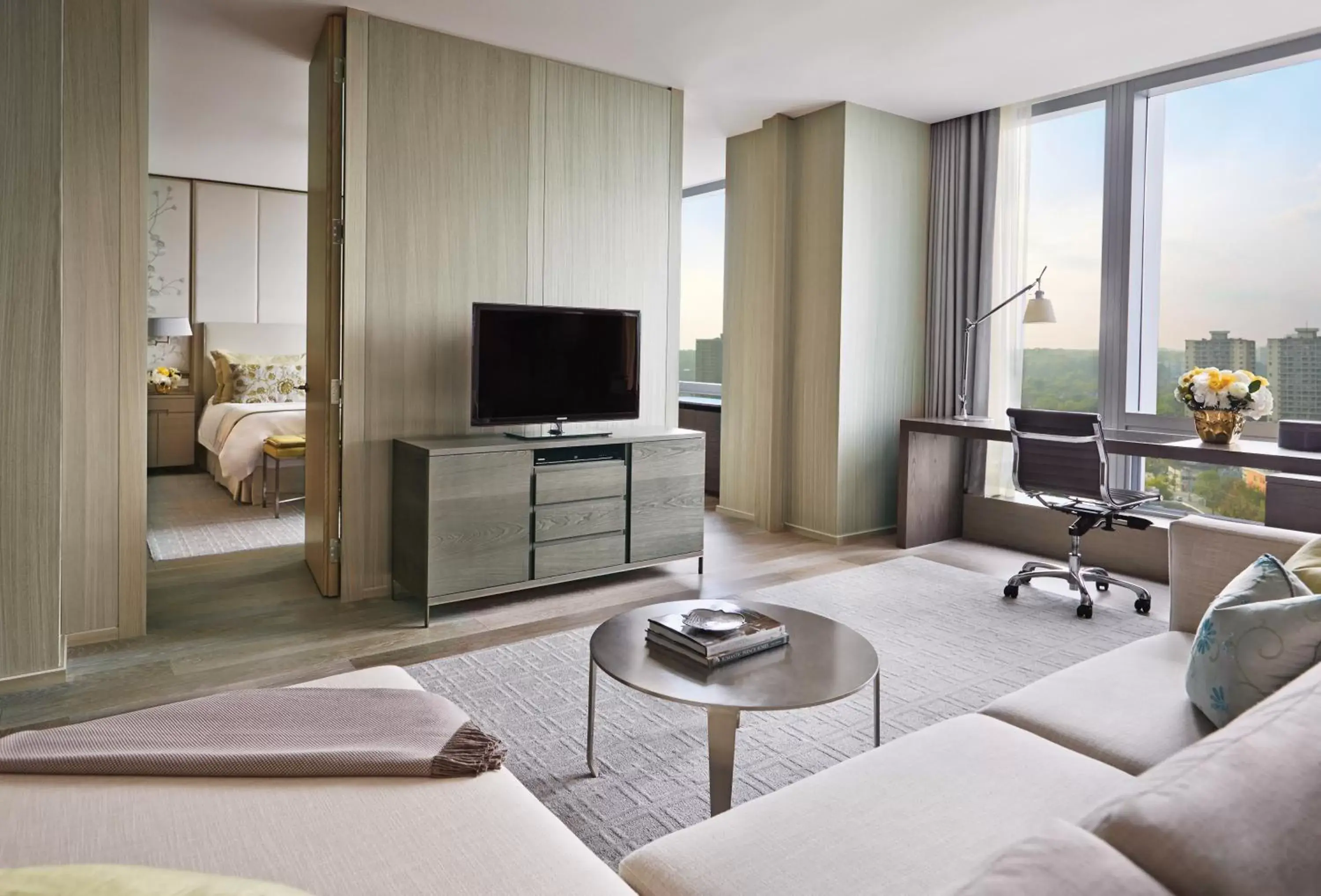 TV and multimedia, TV/Entertainment Center in Four Seasons Hotel Toronto at Yorkville