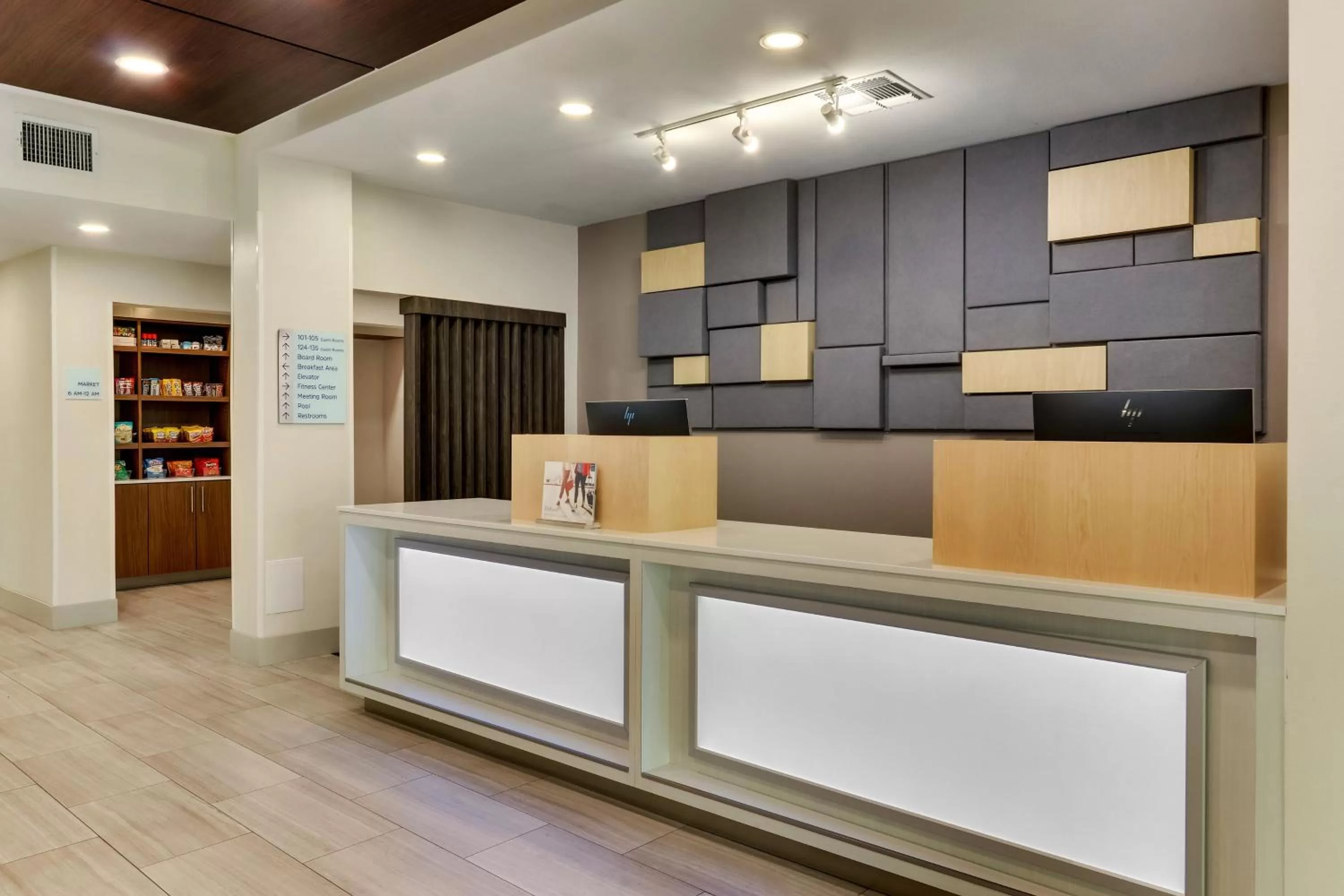 Property building in Holiday Inn Express & Suites Waxahachie by IHG