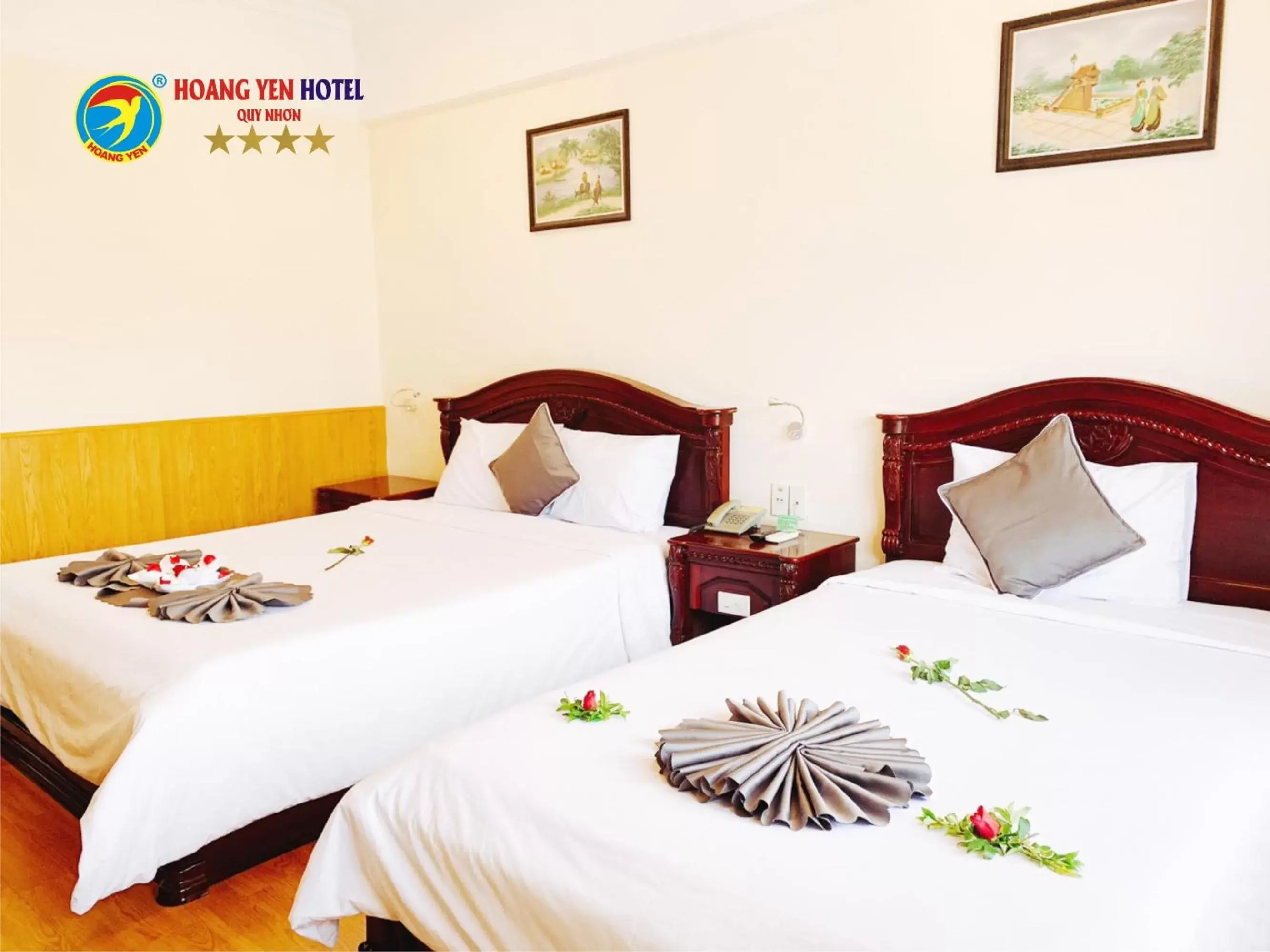 Bed in Hoang Yen Hotel