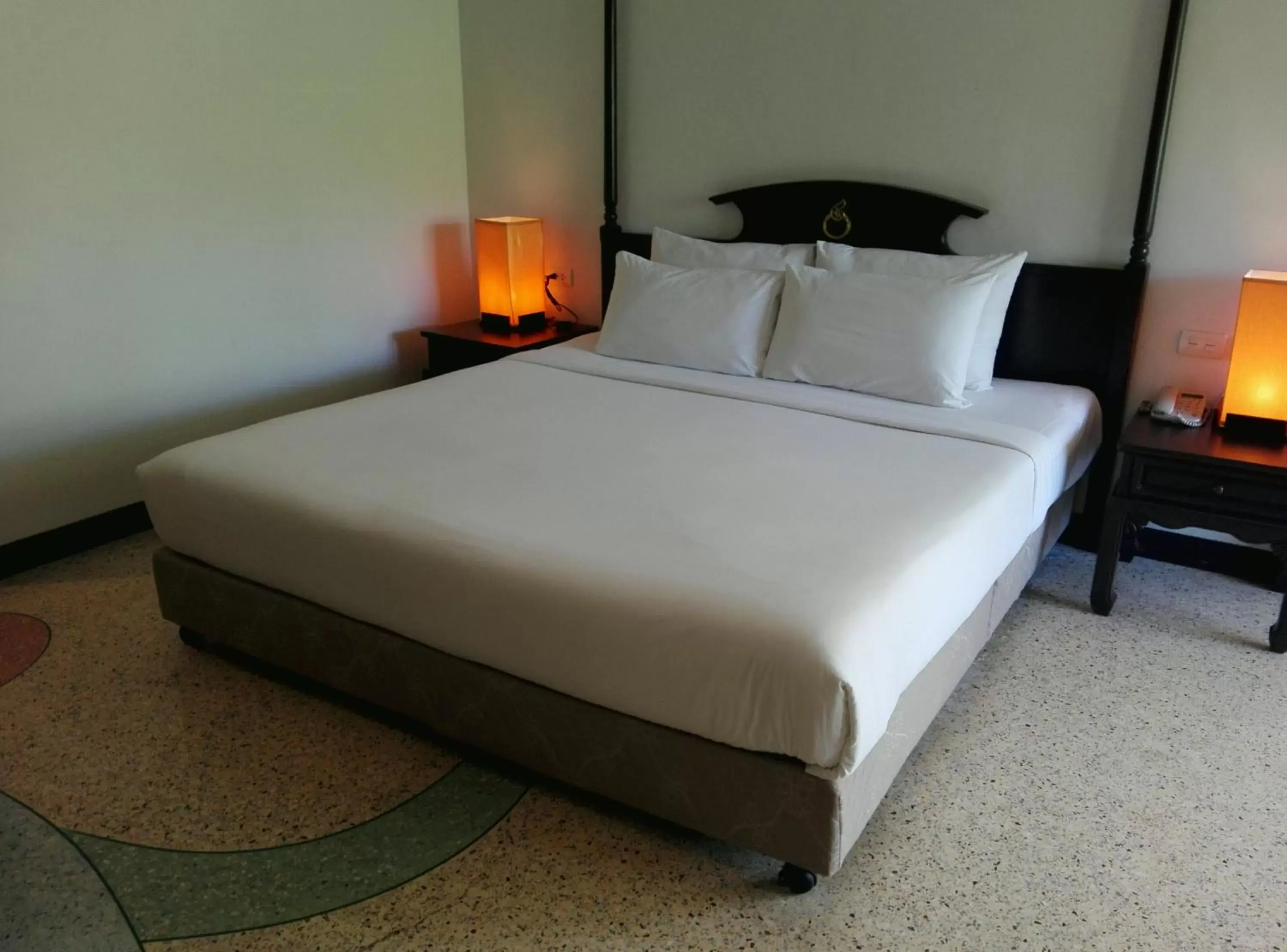 Bed in Golden Beach Resort