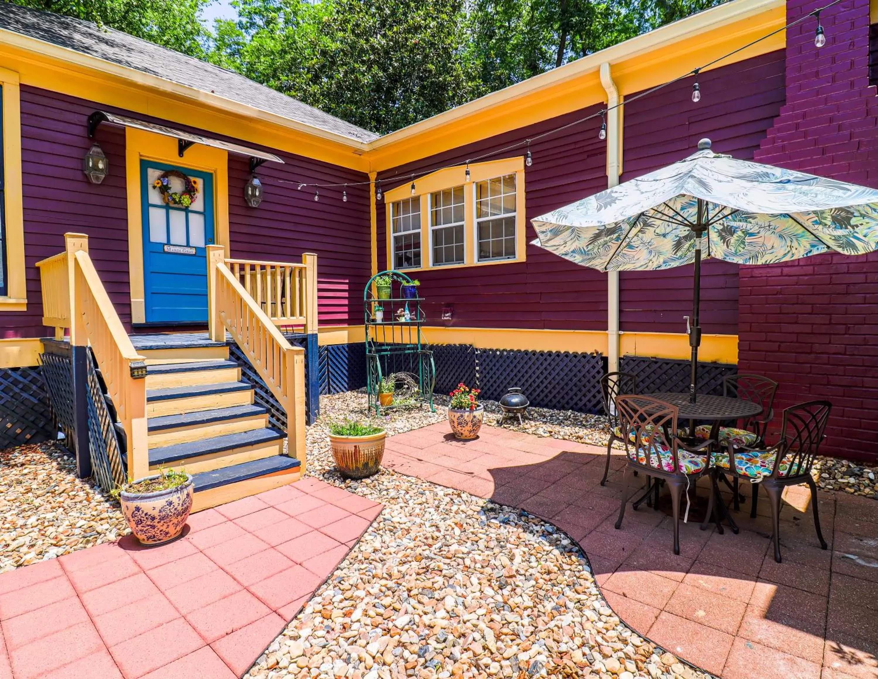 Patio in The Steamboat Inn