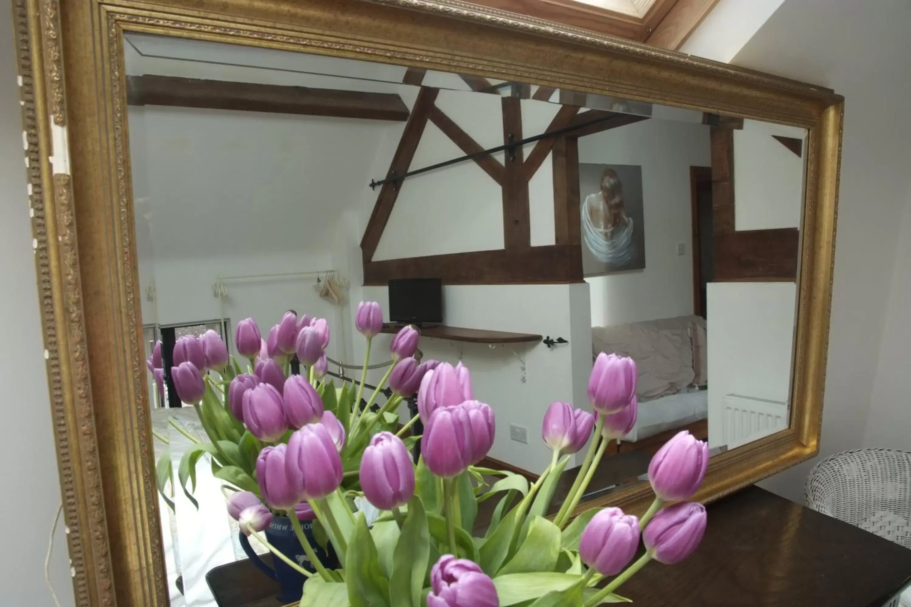 Bedroom in White Horse Inn