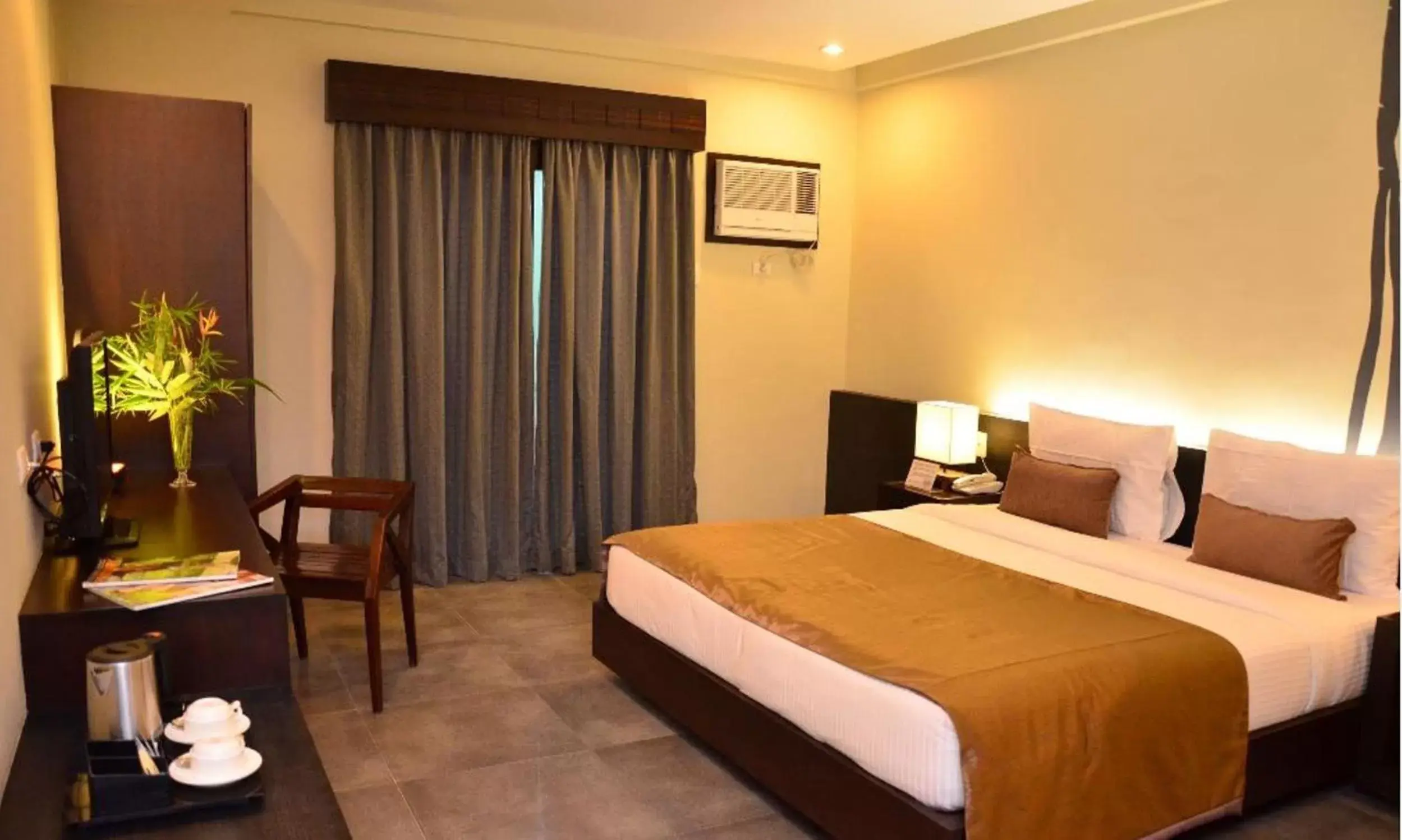 Deluxe Double or Twin Room in One Manalo Place Deluxe Double or Twin Room in One Manalo Place