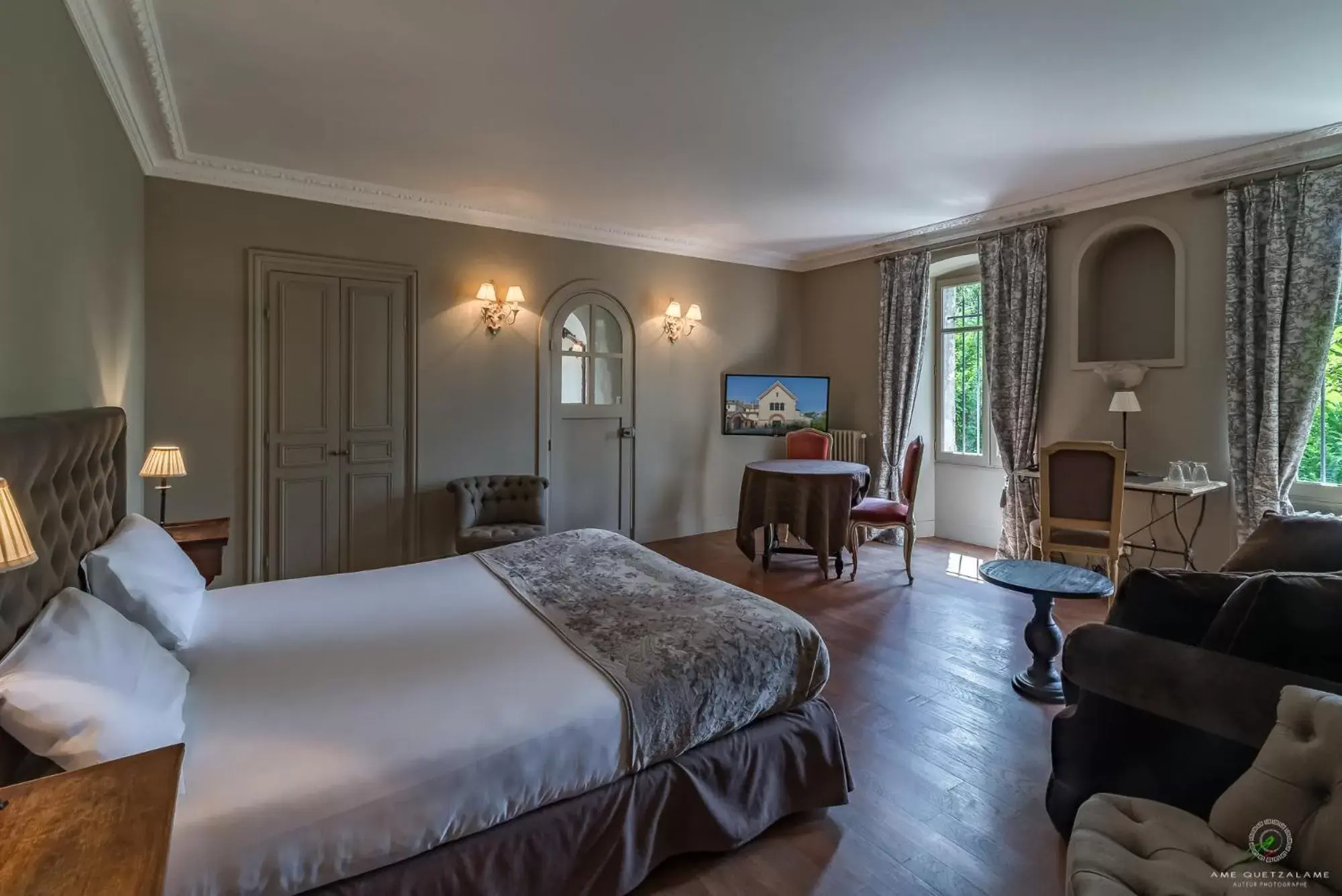 Bedroom in Hôtel Restaurant Spa Le Sauvage
