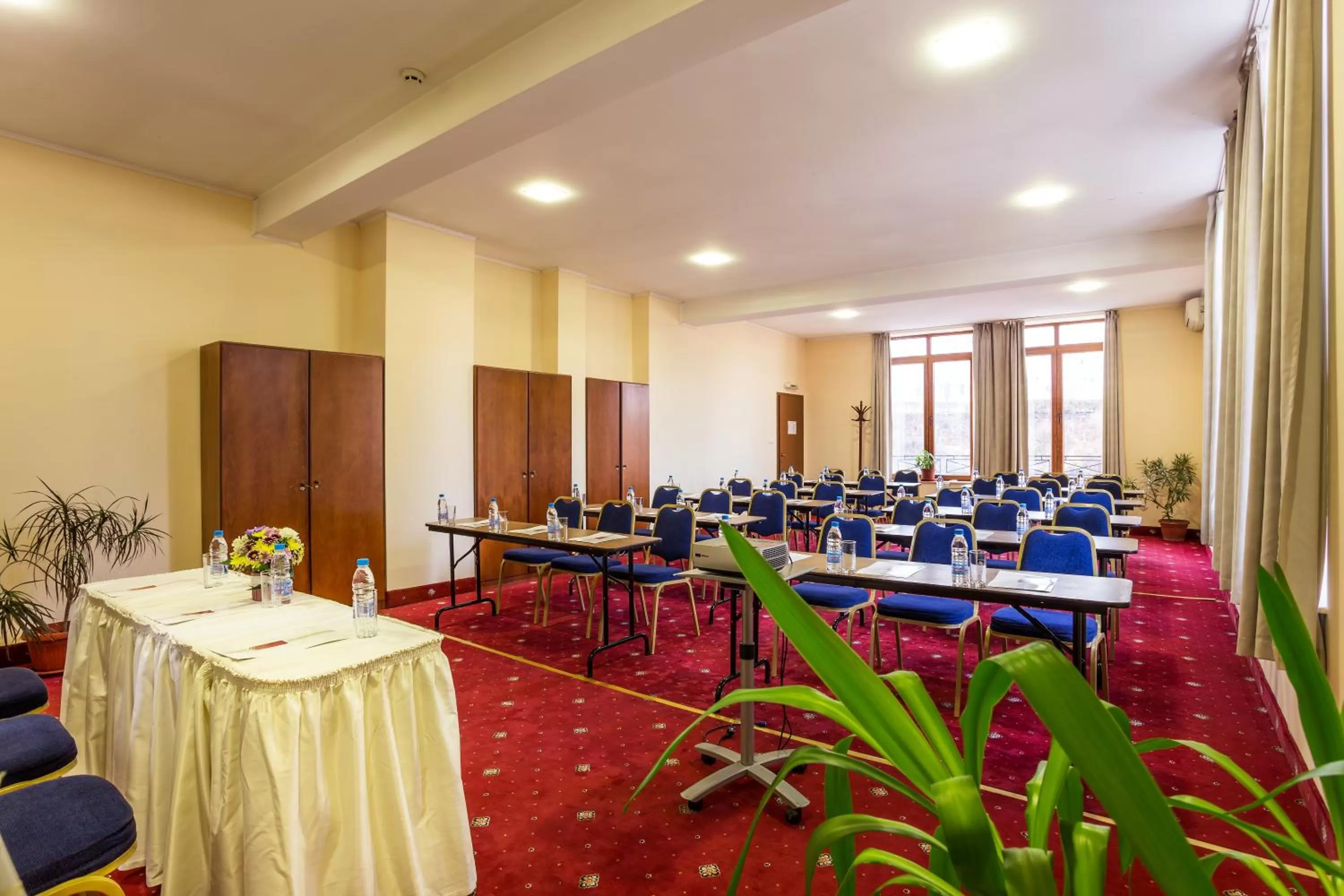 Meeting/conference room in Chateau Montagne Hotel Troyan